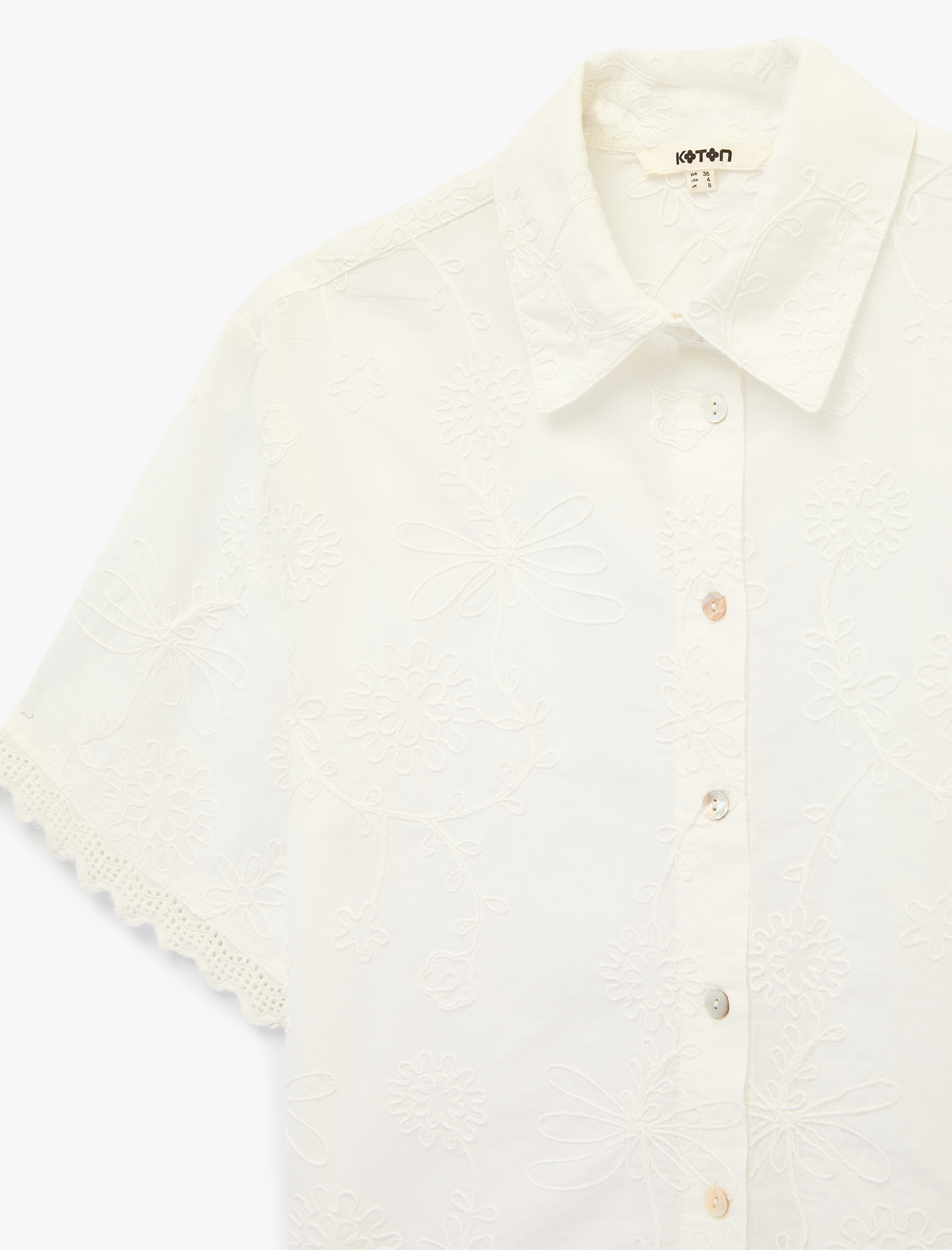   Pamuklu Kısa Kollu Dantel Detaylı Brodeli Çiçekli Gömlek
