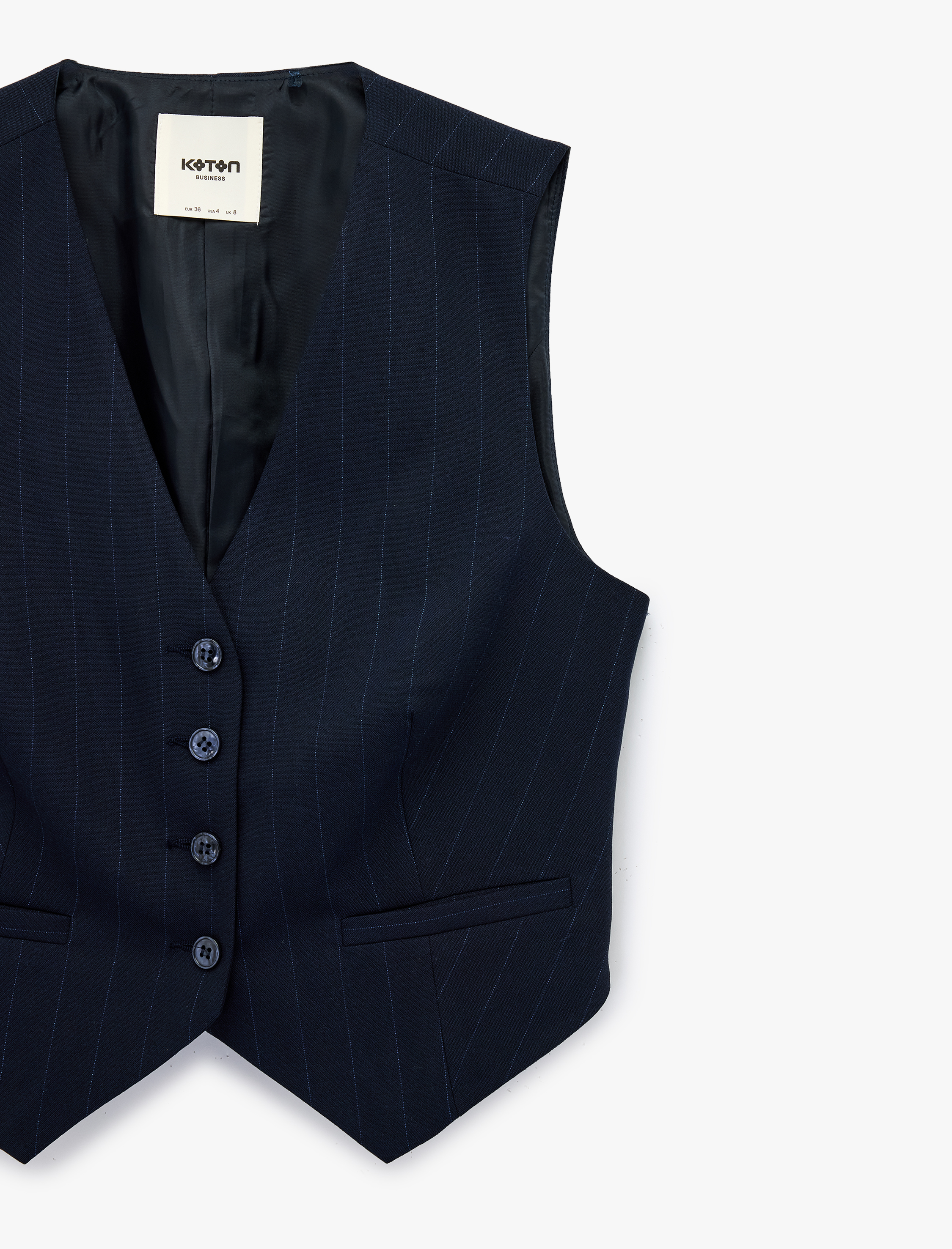   Regular Fit Kolsuz Düğmeli Koyun Yünü Karışımlı Cepli V Yaka Yelek