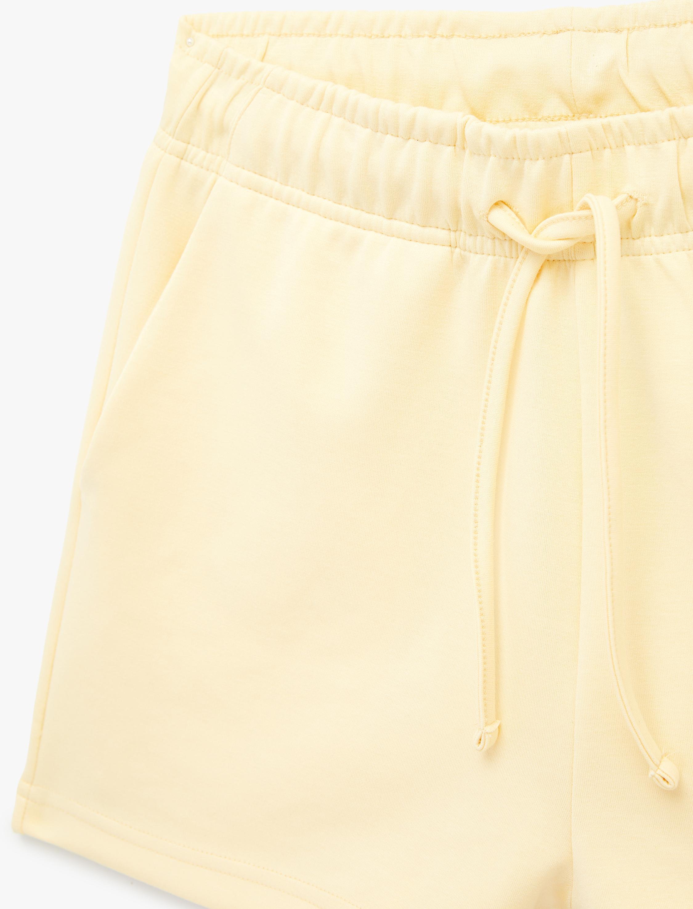   Yüksek Bel Bağcıklı Viskon Karışımlı Rahat Kalıp Mini Şort