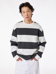 Uzun Kollu Şardonlu Bisiklet Yaka Oversize Sweatshirt
