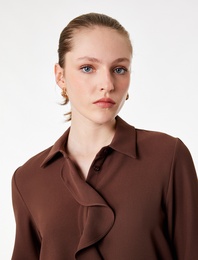 Regular Fit Uzun Kollu Düğmeli Klasik Yaka Volanlı Gömlek