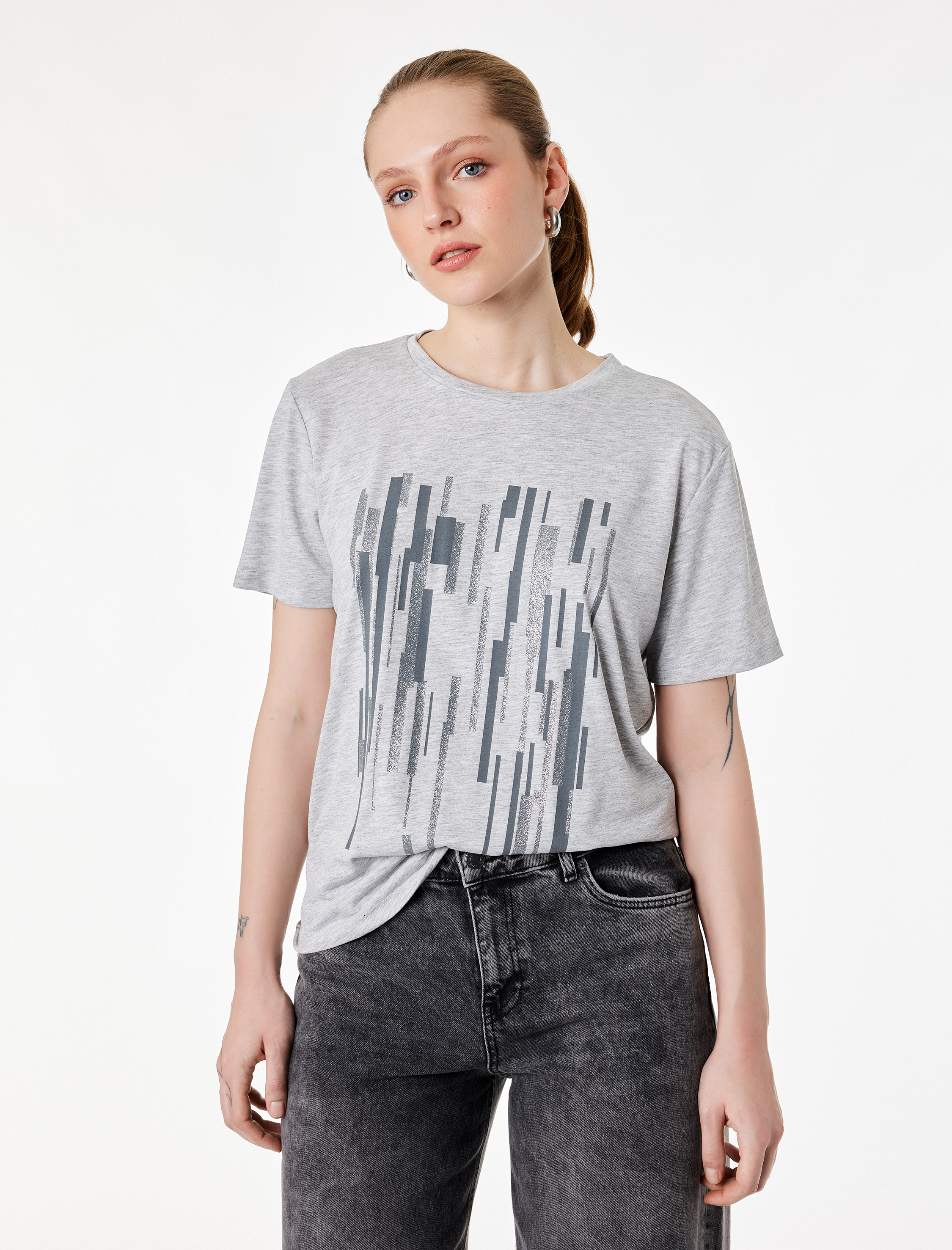   Kısa Kollu Bisiklet Yaka Baskılı Tişört