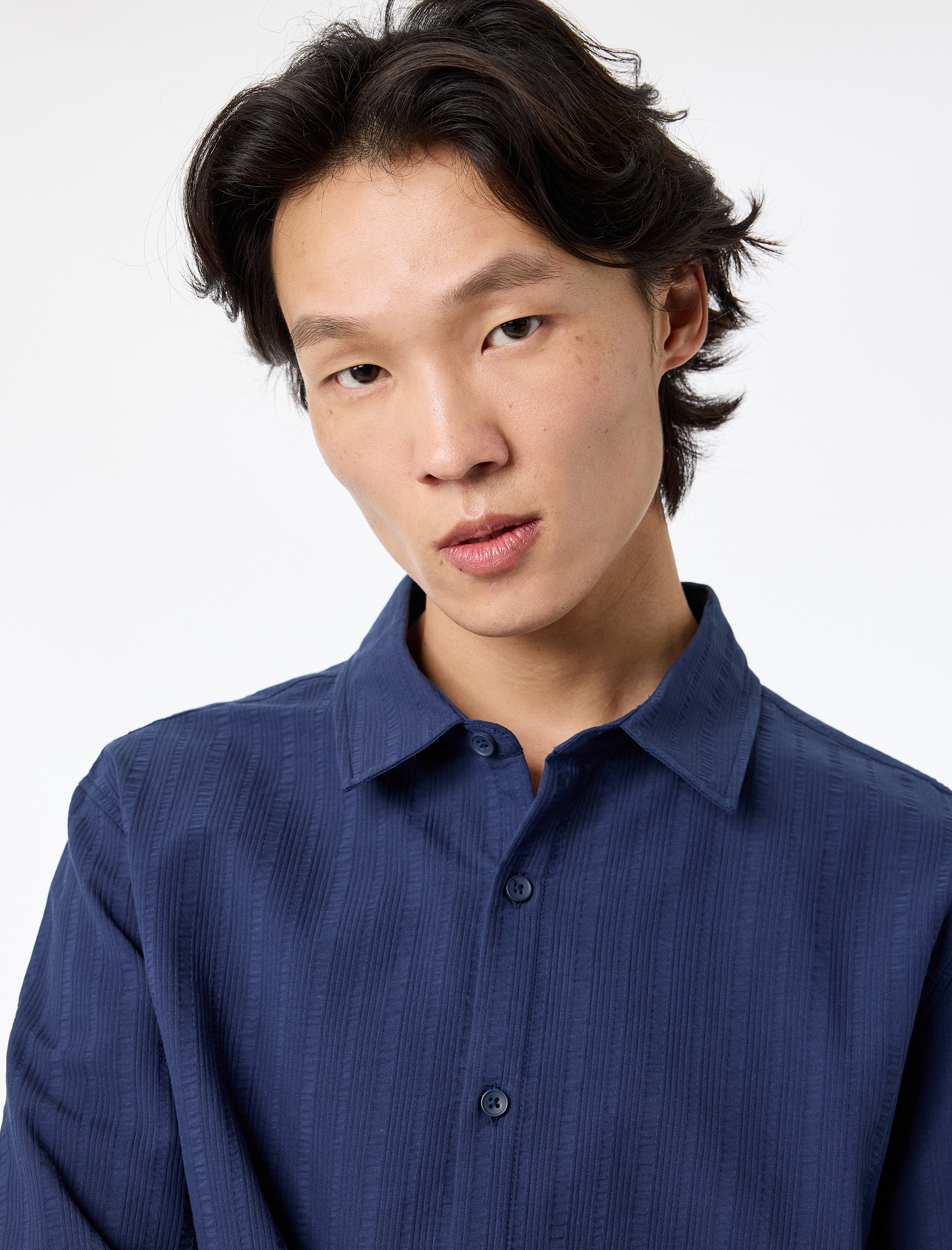   Regular Fit Klasik Yaka Düğmeli Dokulu Uzun Kollu Gömlek