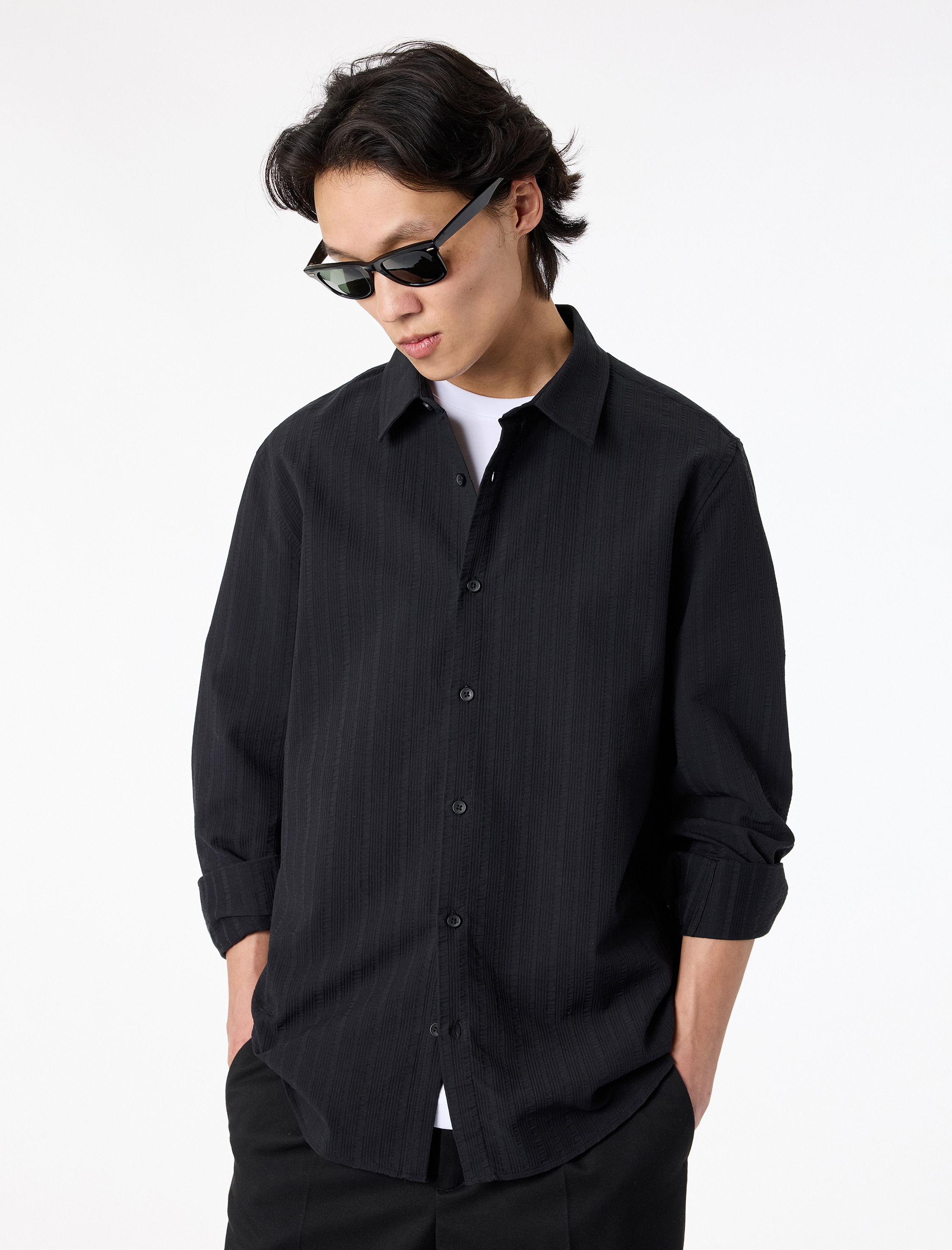   Regular Fit Klasik Yaka Düğmeli Dokulu Uzun Kollu Gömlek