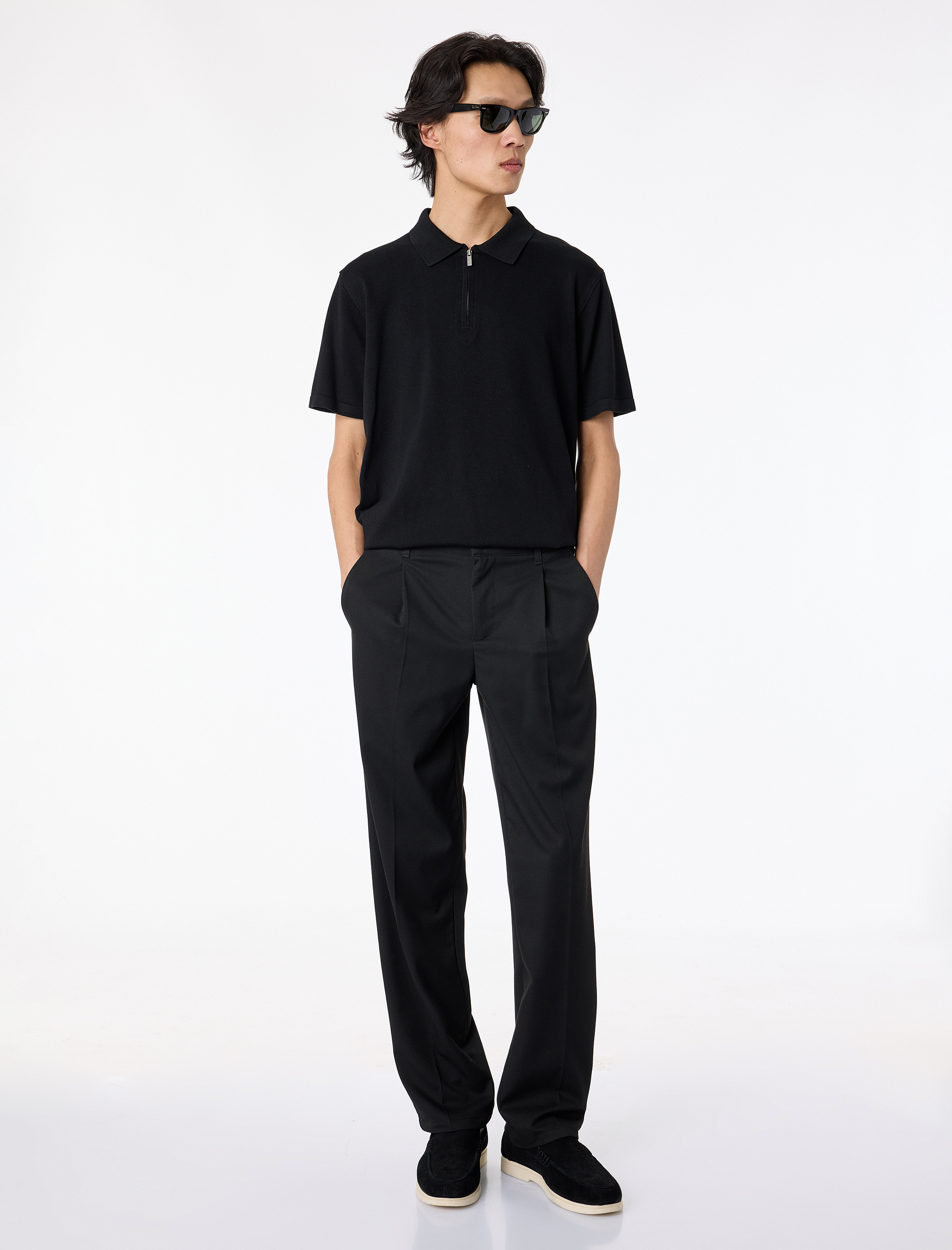   Regular Fit Viskon Yarım Fermuarlı Kısa Kollu Triko Tişört