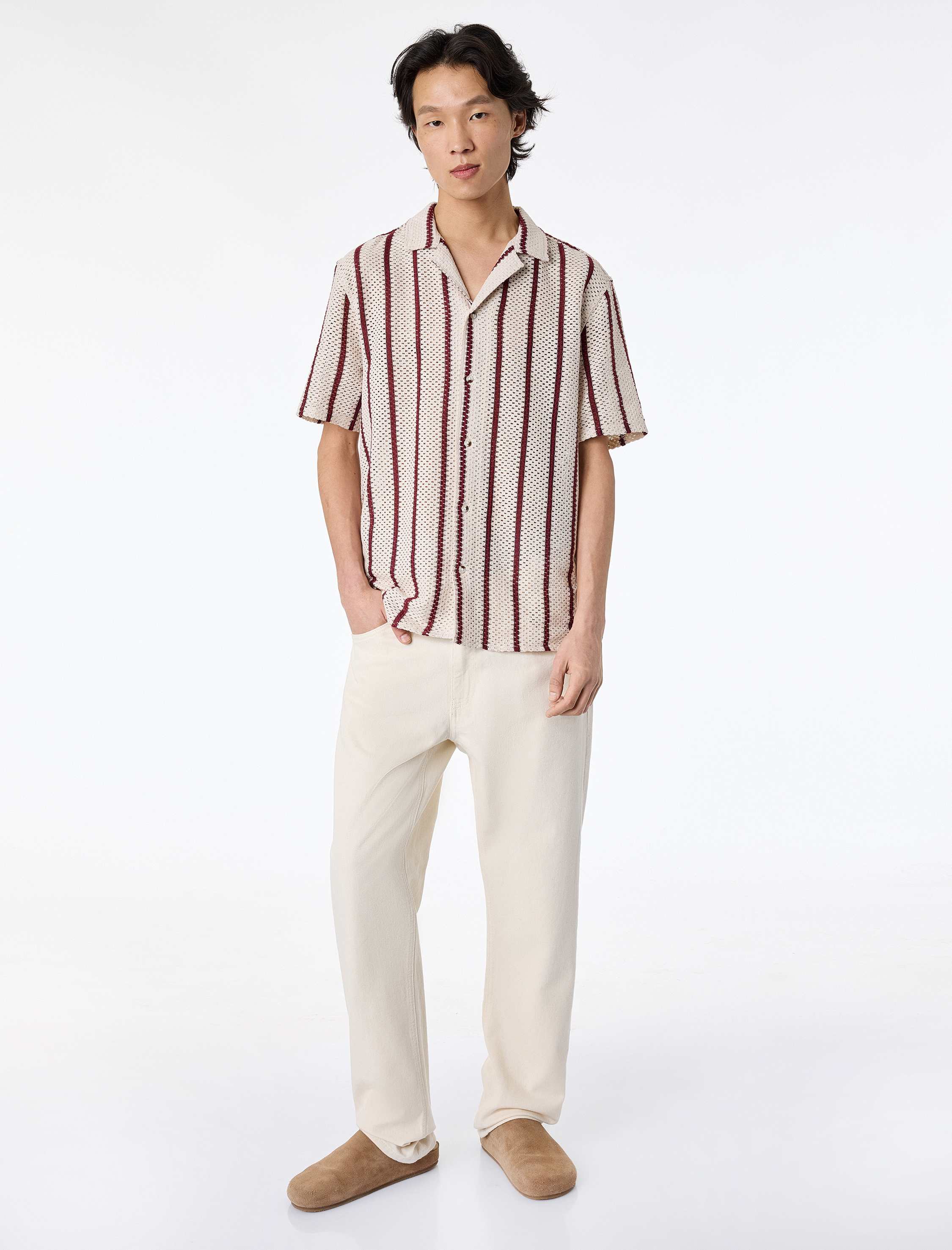   Regular Fit Kısa Kollu Ajurlu Devrik Yaka Çizgili Gömlek