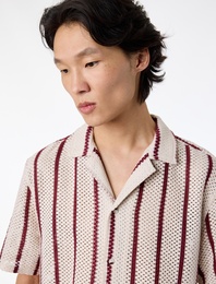 Regular Fit Kısa Kollu Ajurlu Devrik Yaka Çizgili Gömlek