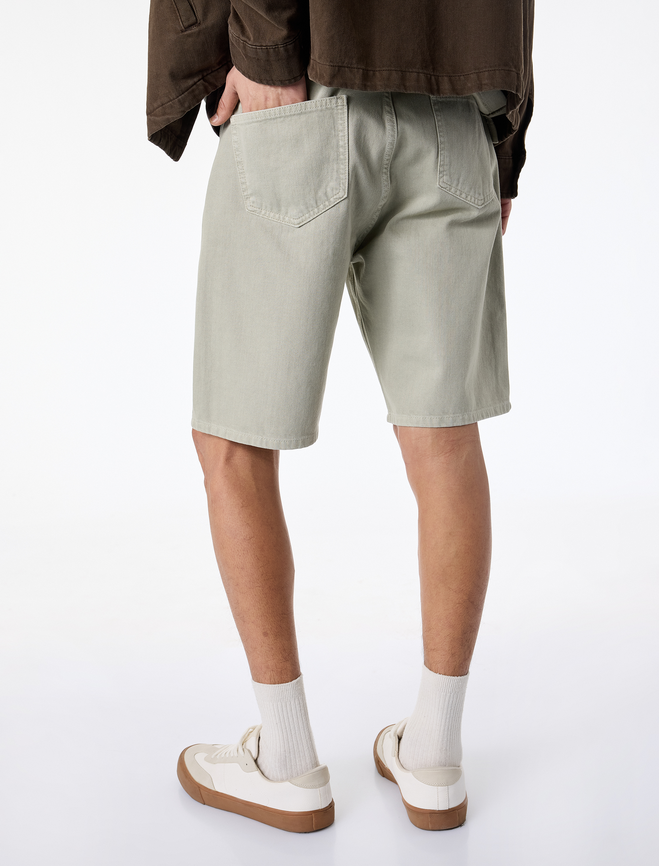   Pamuklu Cepli Rahat Kalıp Normal Bel Jean Şort