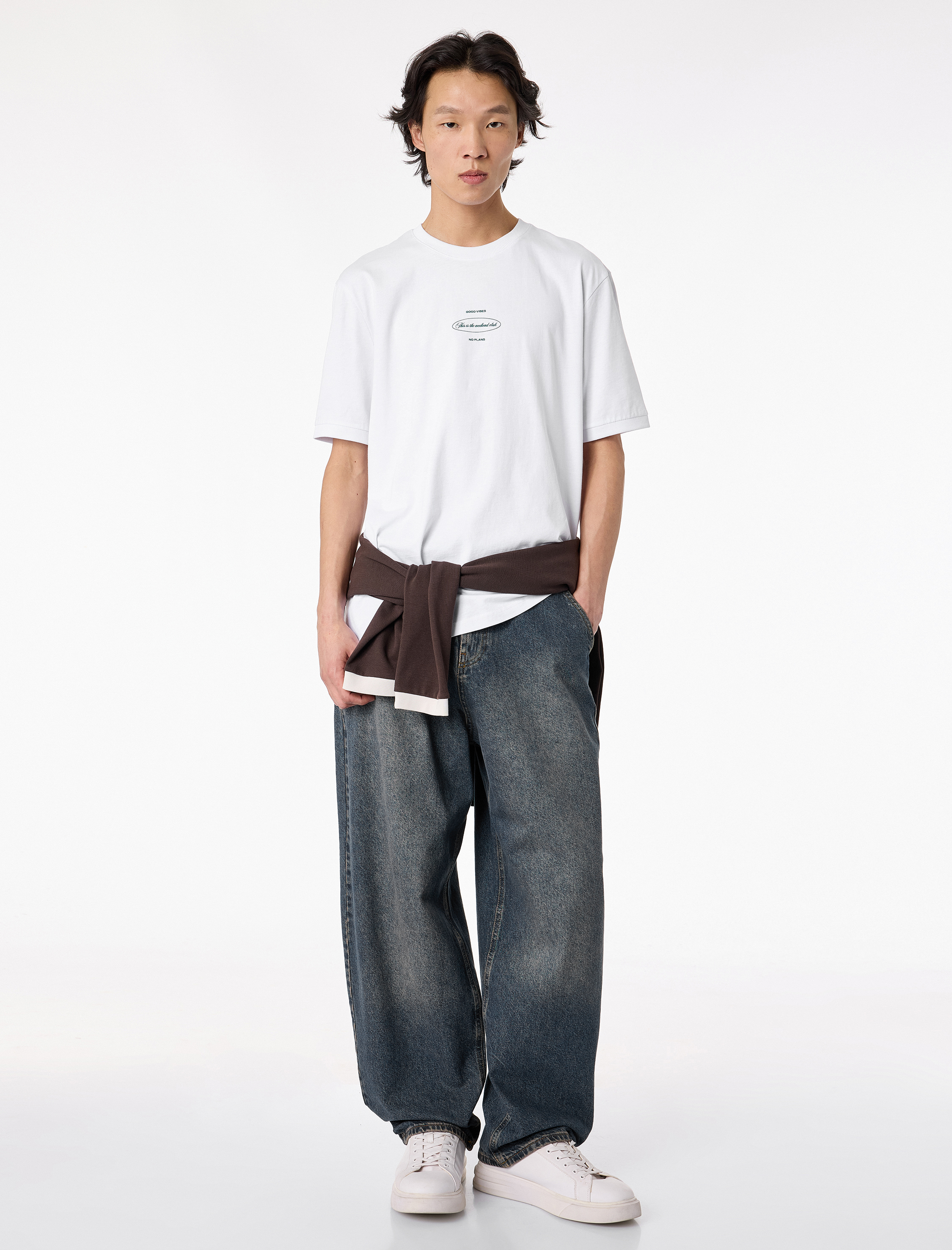   Regular Fit Kısa Kollu Bisiklet Yaka Pamuklu Arkası Baskılı Tişört