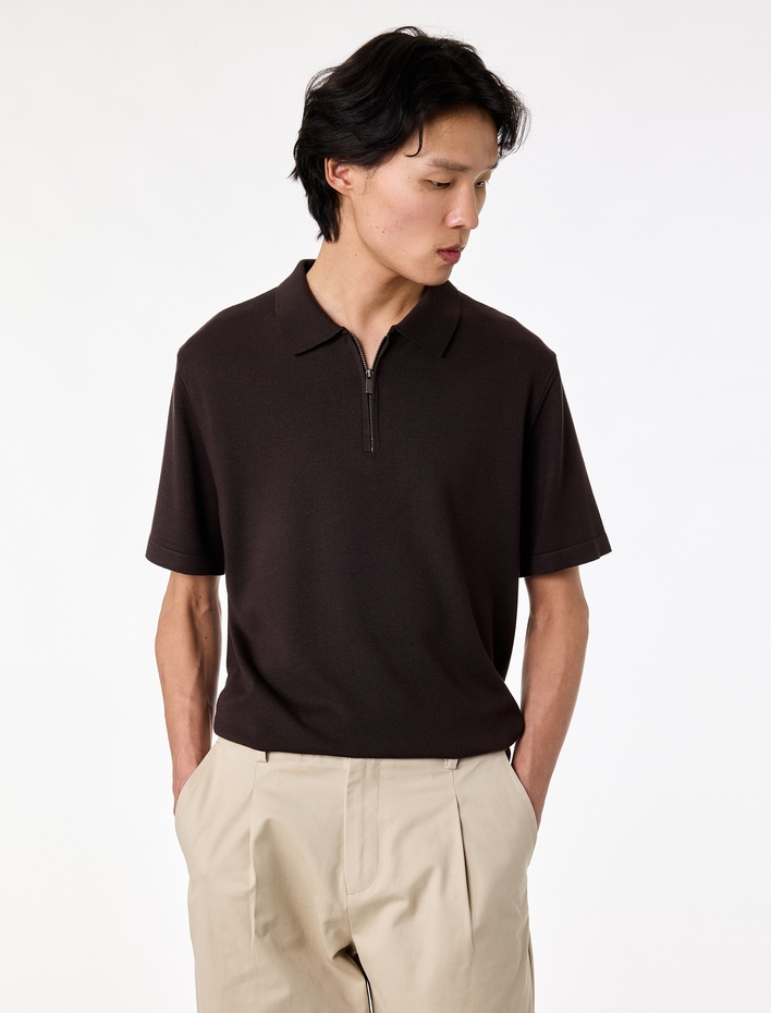  Regular Fit Viskon Yarım Fermuarlı Kısa Kollu Triko Tişört