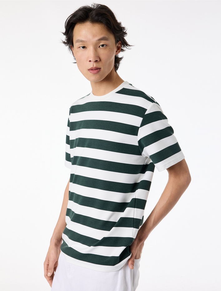  Regular Fit Viskon Karışımlı Kısa Kollu Bisiklet Yaka Çizgili Tişört