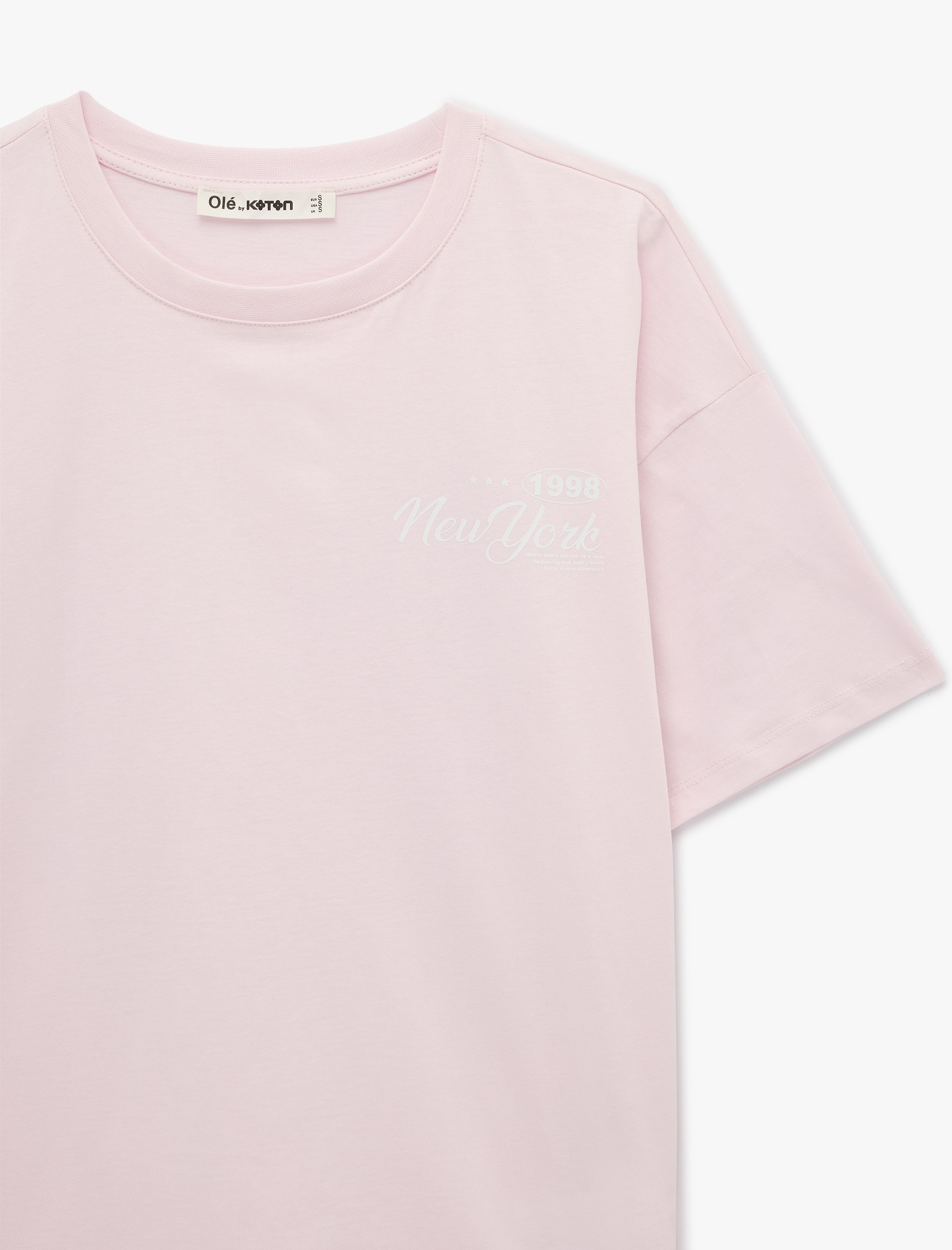   Rahat Kalıp Kısa Kollu Bisiklet Yaka Arkası Baskılı Pamuklu Tişört