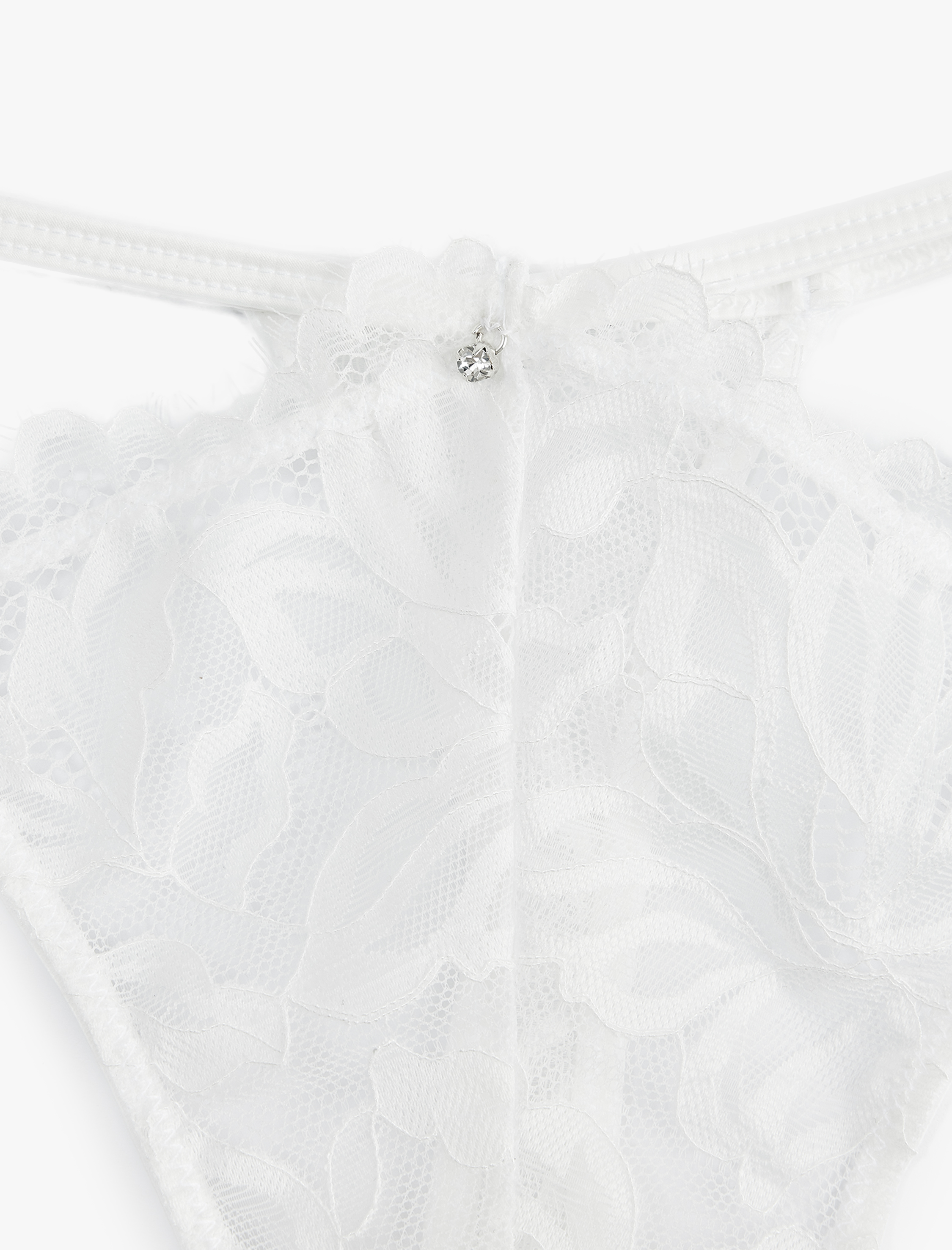   Taş Detaylı Dantelli String Külot