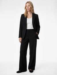 Düğmeli Cepli Geniş Yaka Krep Blazer Ceket