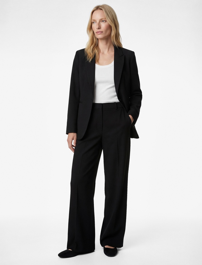 Düğmeli Cepli Geniş Yaka Krep Blazer Ceket