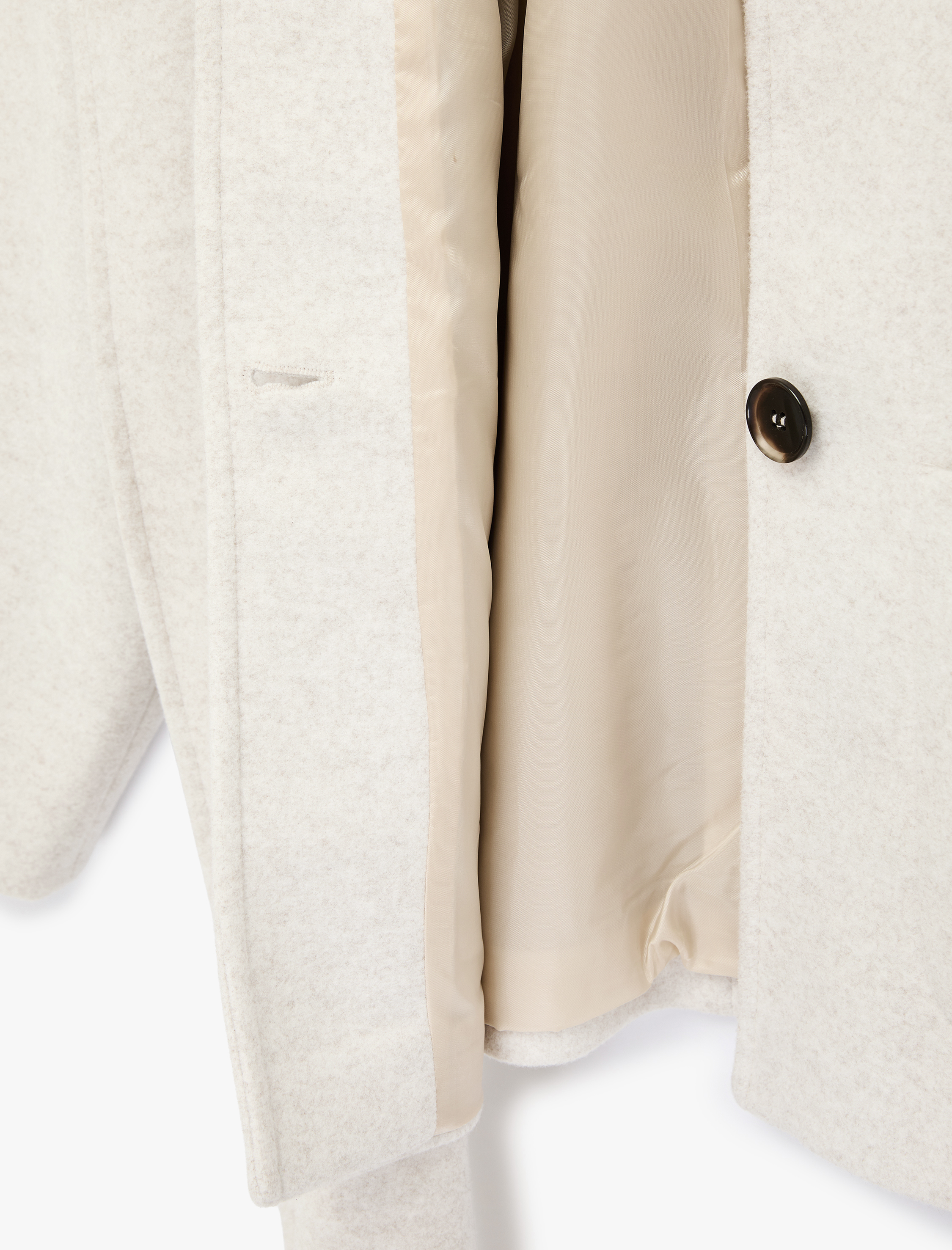   Uzun Kollu Düğmeli Cepli Atkılı Kaşe Ceket