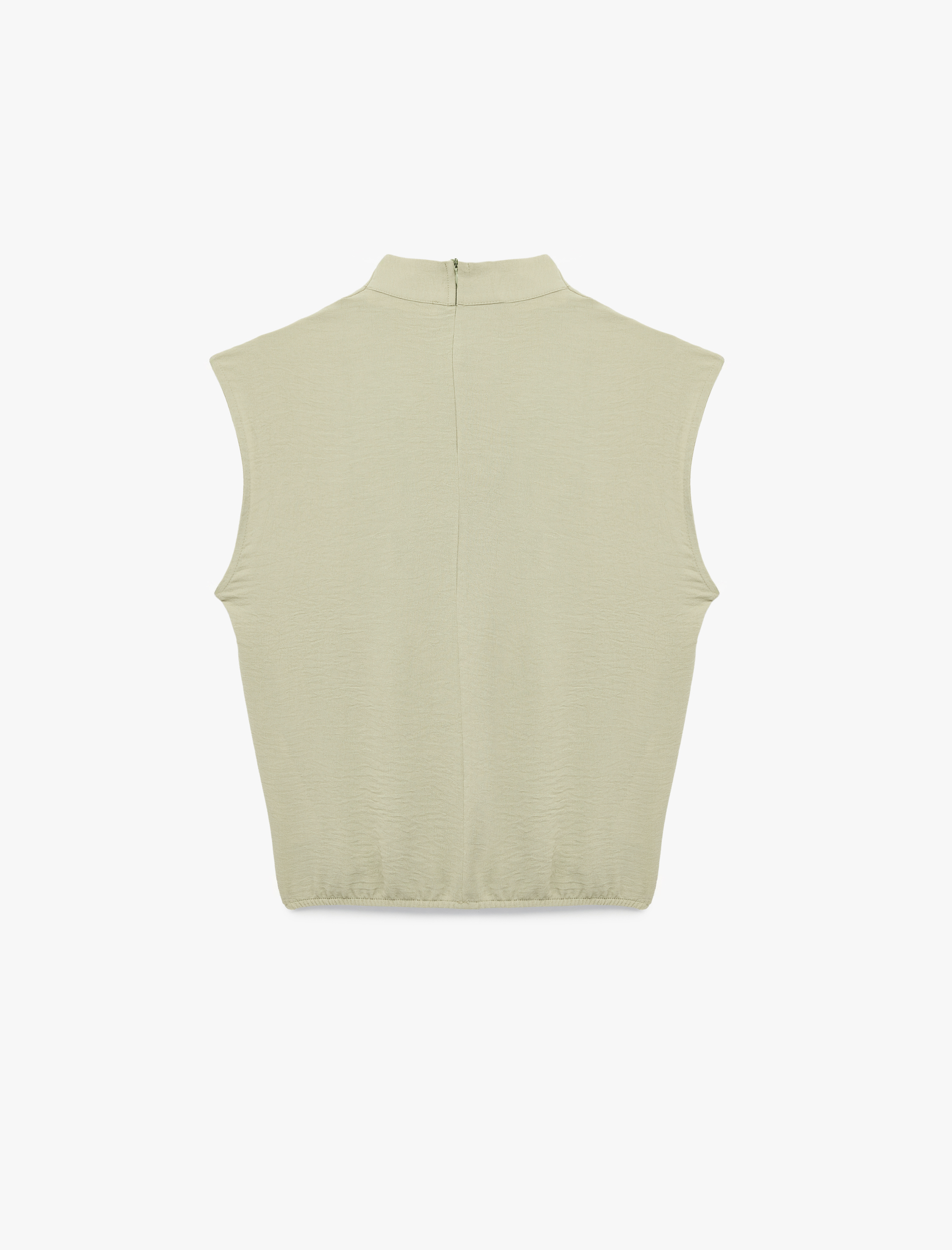   Aerobin Kumaş Dökümlü Yaka Kolsuz Bluz