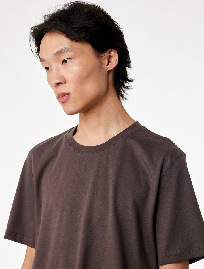  Regular Fit Kısa Kollu Bisiklet Yaka Pamuklu Basic Tişört