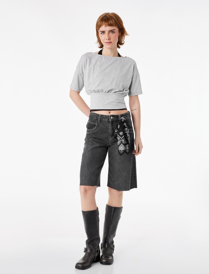  Kısa Kollu Viskon Karışımlı Kayık Yaka Crop Tişört