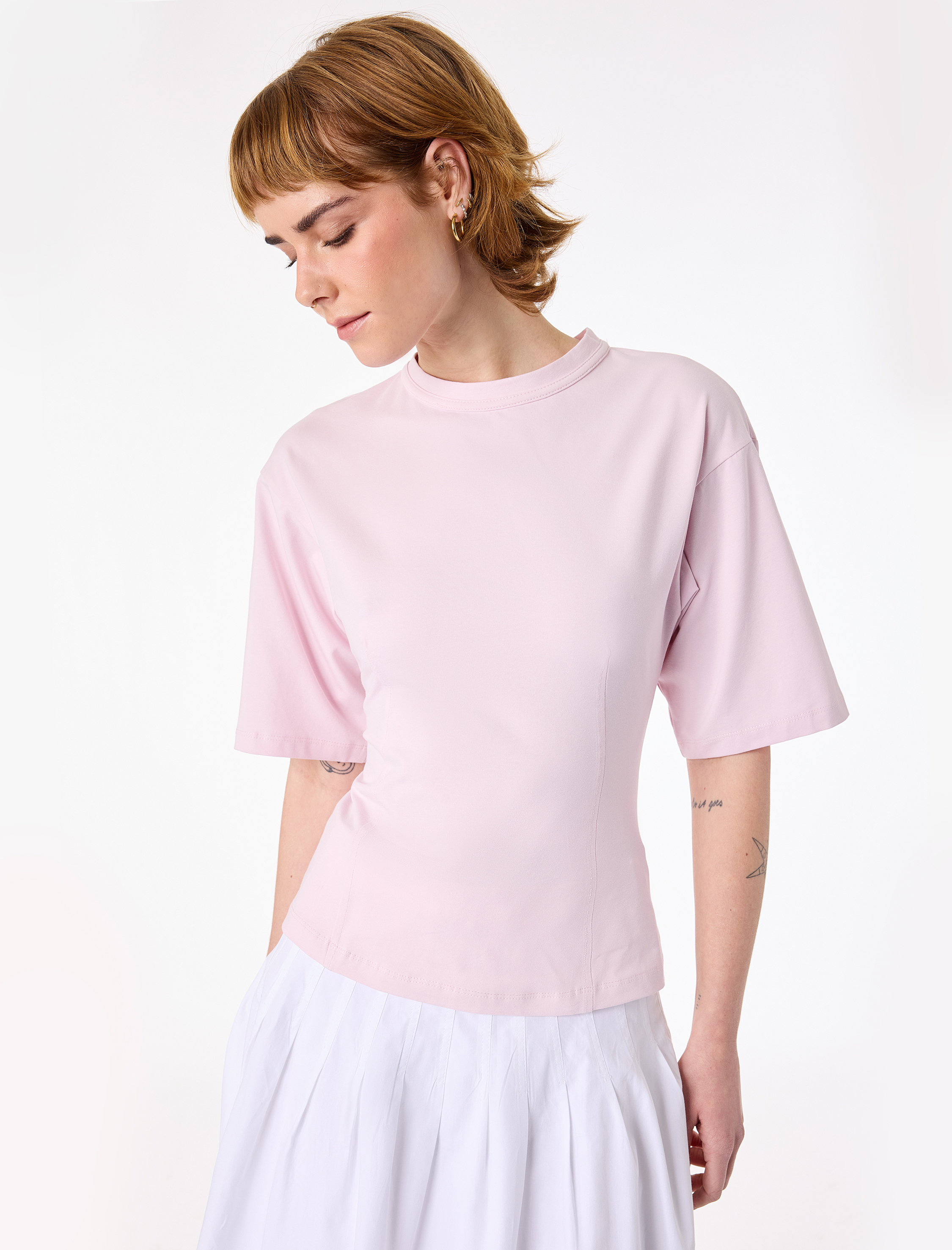   Bisiklet Yaka Slim Fit Korse Detaylı İnterlok Kısa Kollu Tişört