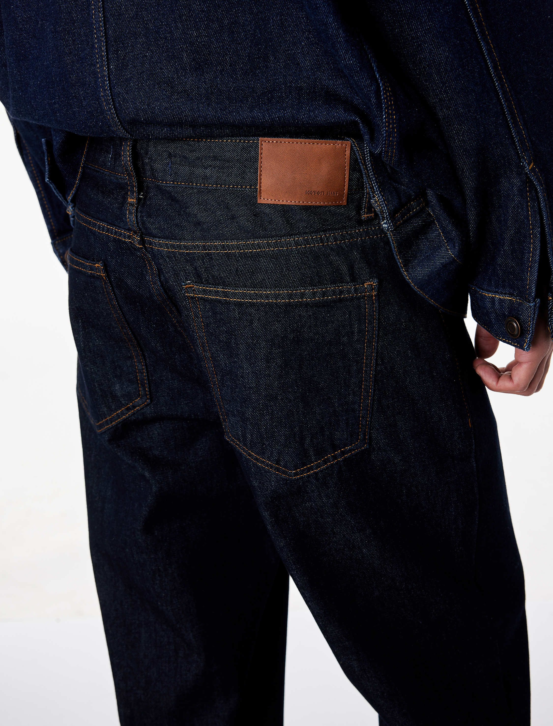   Kısa Kollu Biyeli Pamuklu Bisiklet Yaka Slim Fit Tişört