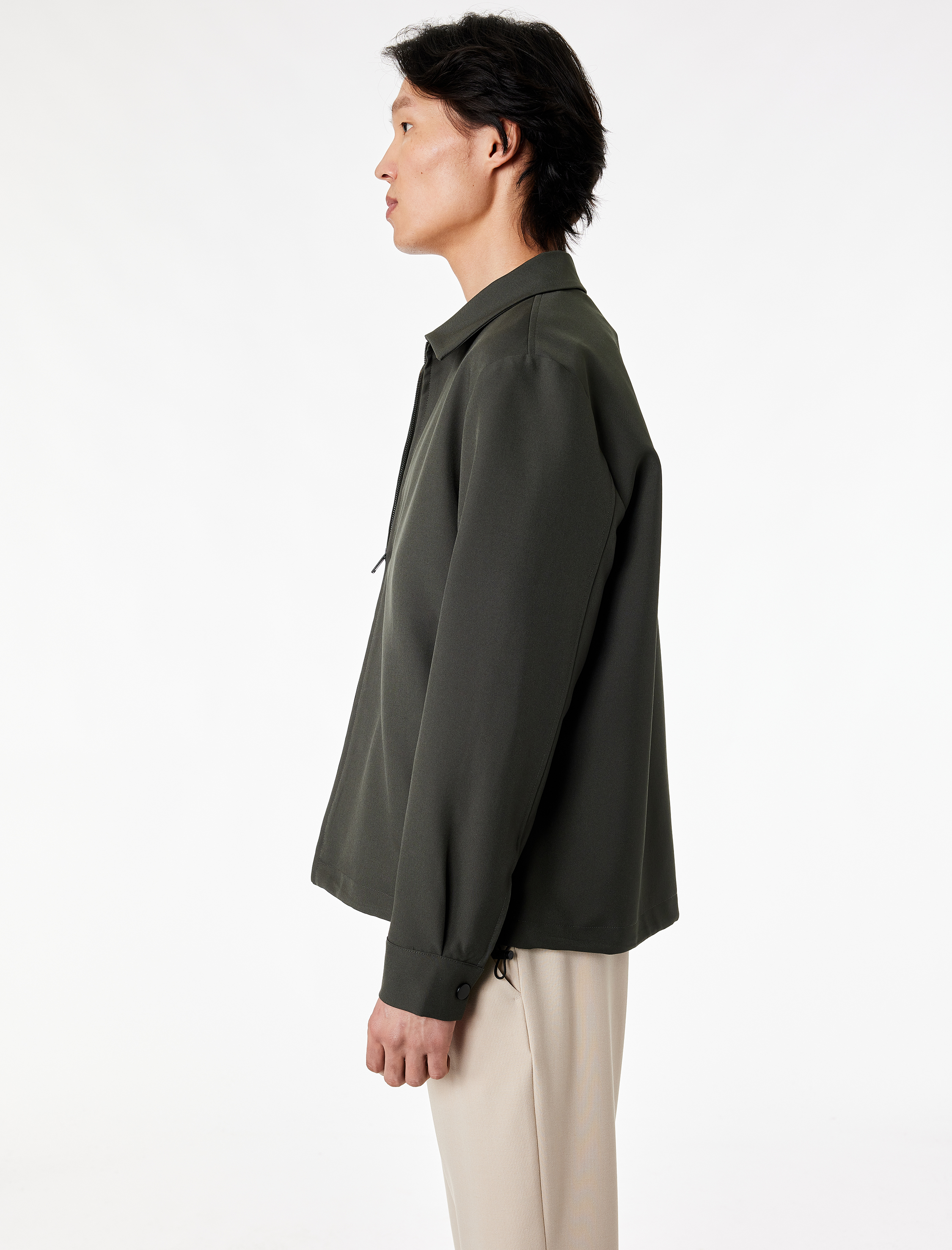   Regular Fit Uzun Kollu Cepli Gömlek Yaka Fermuarlı Spor Ceket