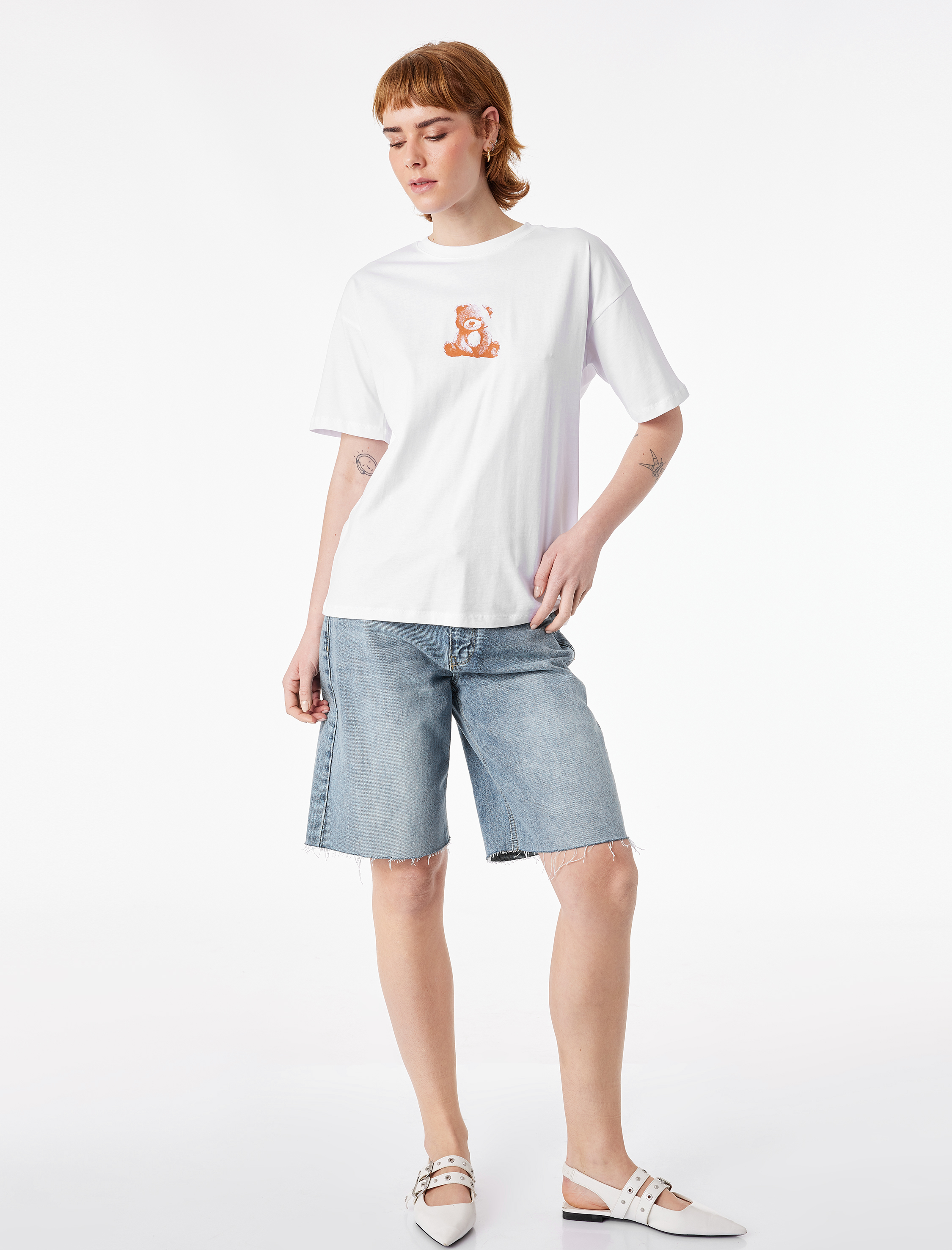   Rahat Kalıp Kısa Kollu Arkası Baskılı Bisiklet Yaka Pamuklu Ayıcıklı Tişört