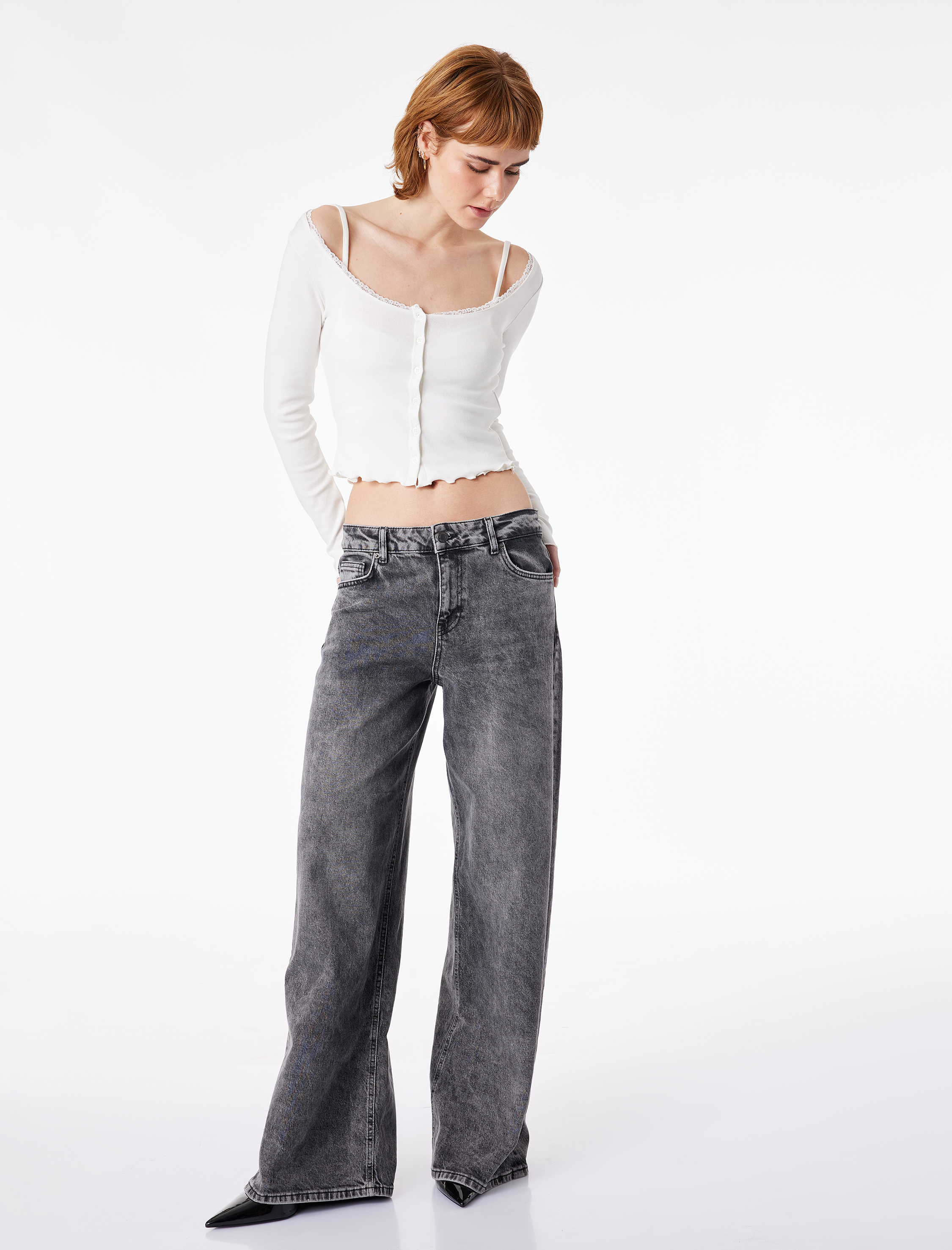   Düğmeli Uzun Kollu U Yaka Katmanlı Modal Karışımlı Slim Fit Hırka