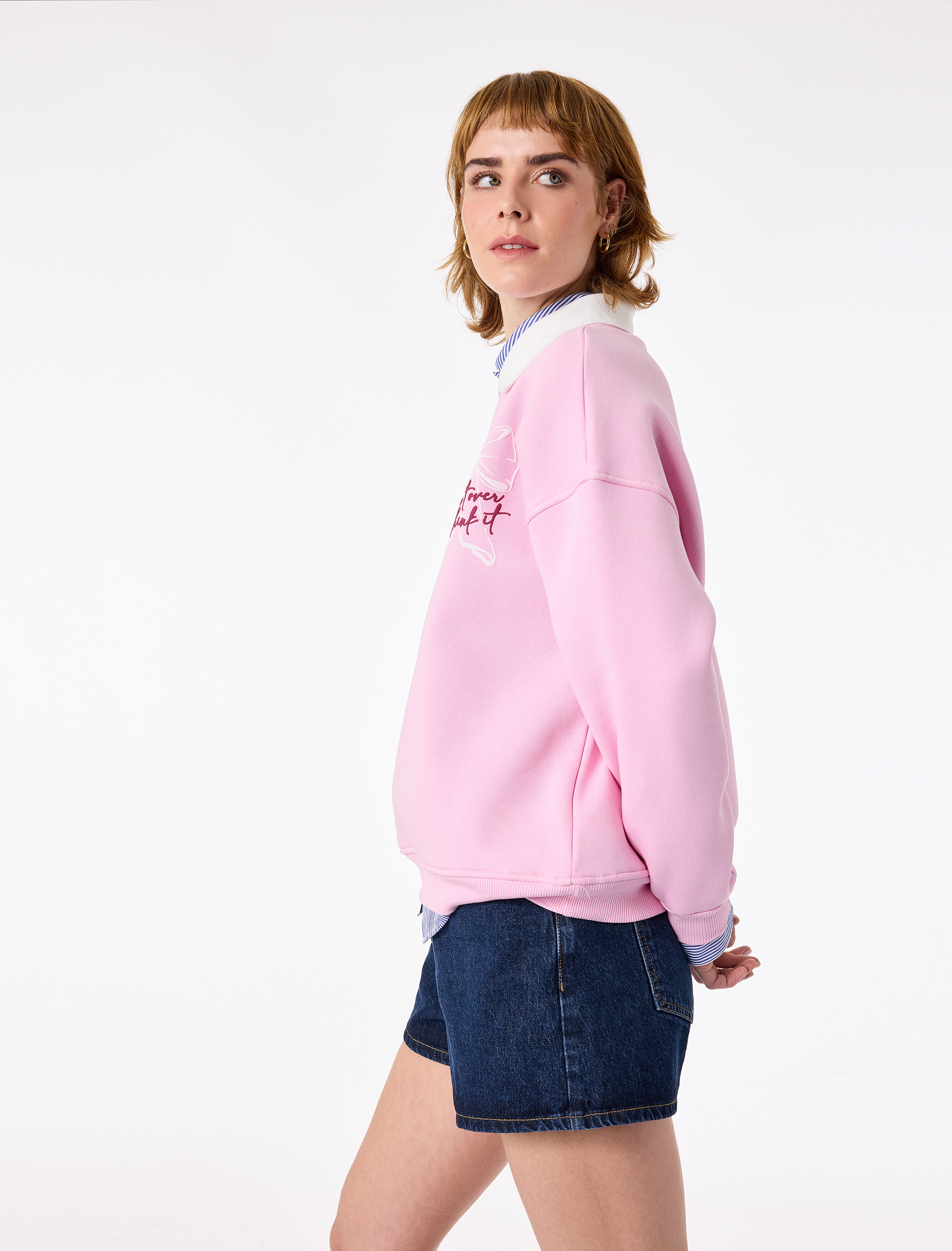   Normal Bel Düğmeli Pamuklu Rahat Kalıp Mini Denim Şort