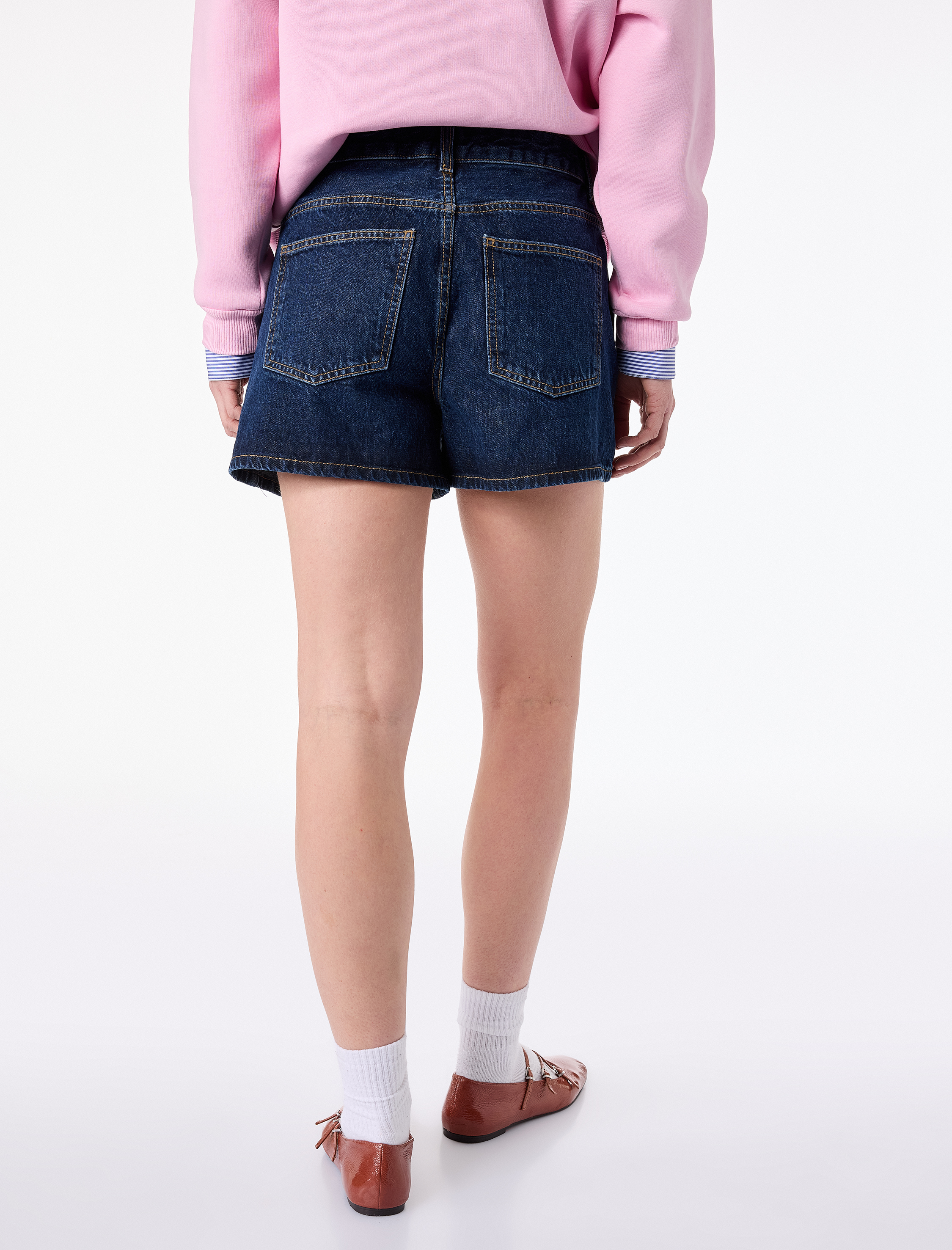   Normal Bel Düğmeli Pamuklu Rahat Kalıp Mini Denim Şort