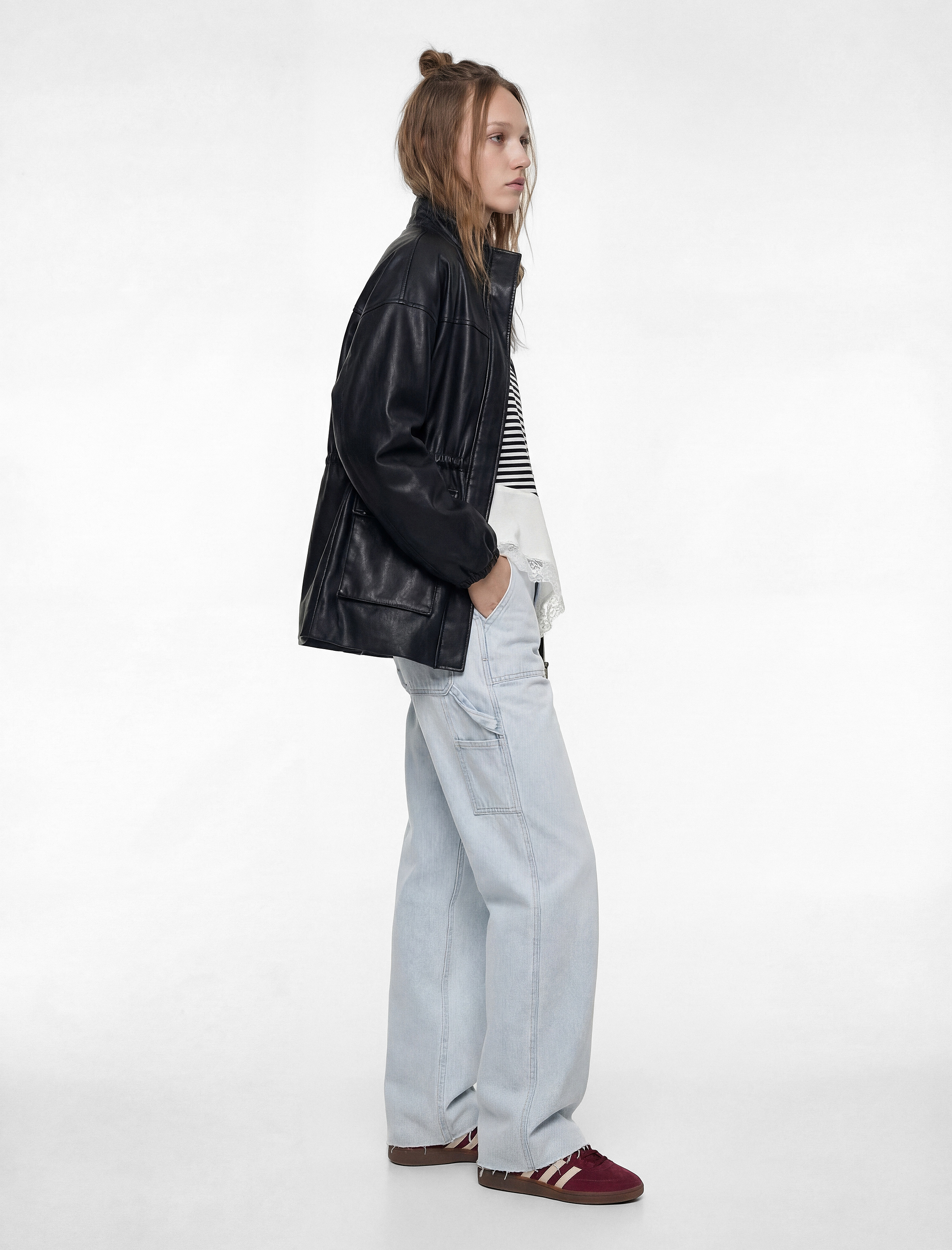   Dik Yaka Cepli Fermuarlı Büzgü Detaylı Bağcıklı Suni Deri Ceket