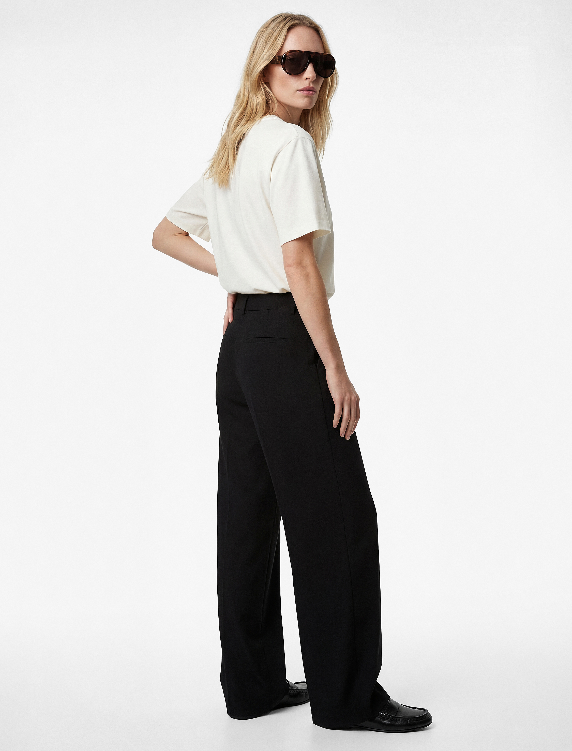   Pamuklu Kısa Kollu Bisiklet Yaka Oversize Basic Tişört