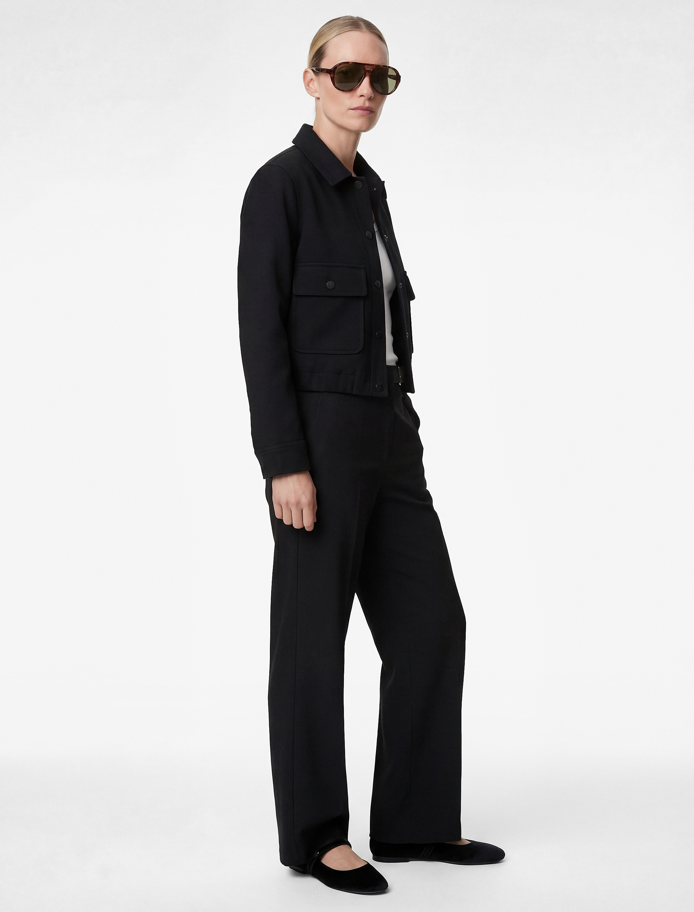   Cepli Yarım Kemer Detaylı Uzun Düz Geniş Paça Kumaş Pantolon