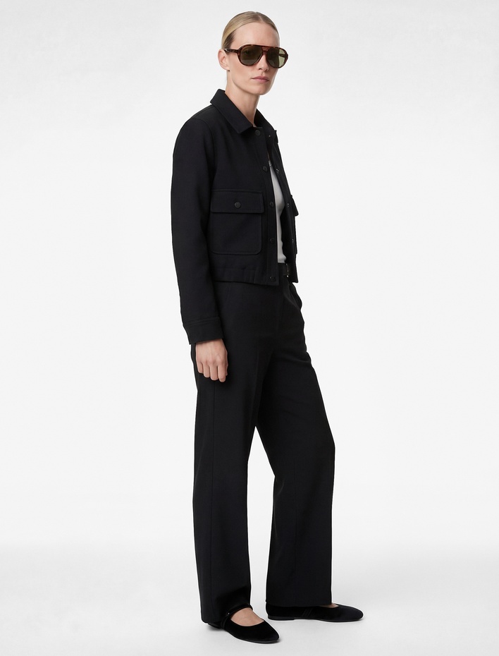  Cepli Yarım Kemer Detaylı Uzun Düz Geniş Paça Kumaş Pantolon