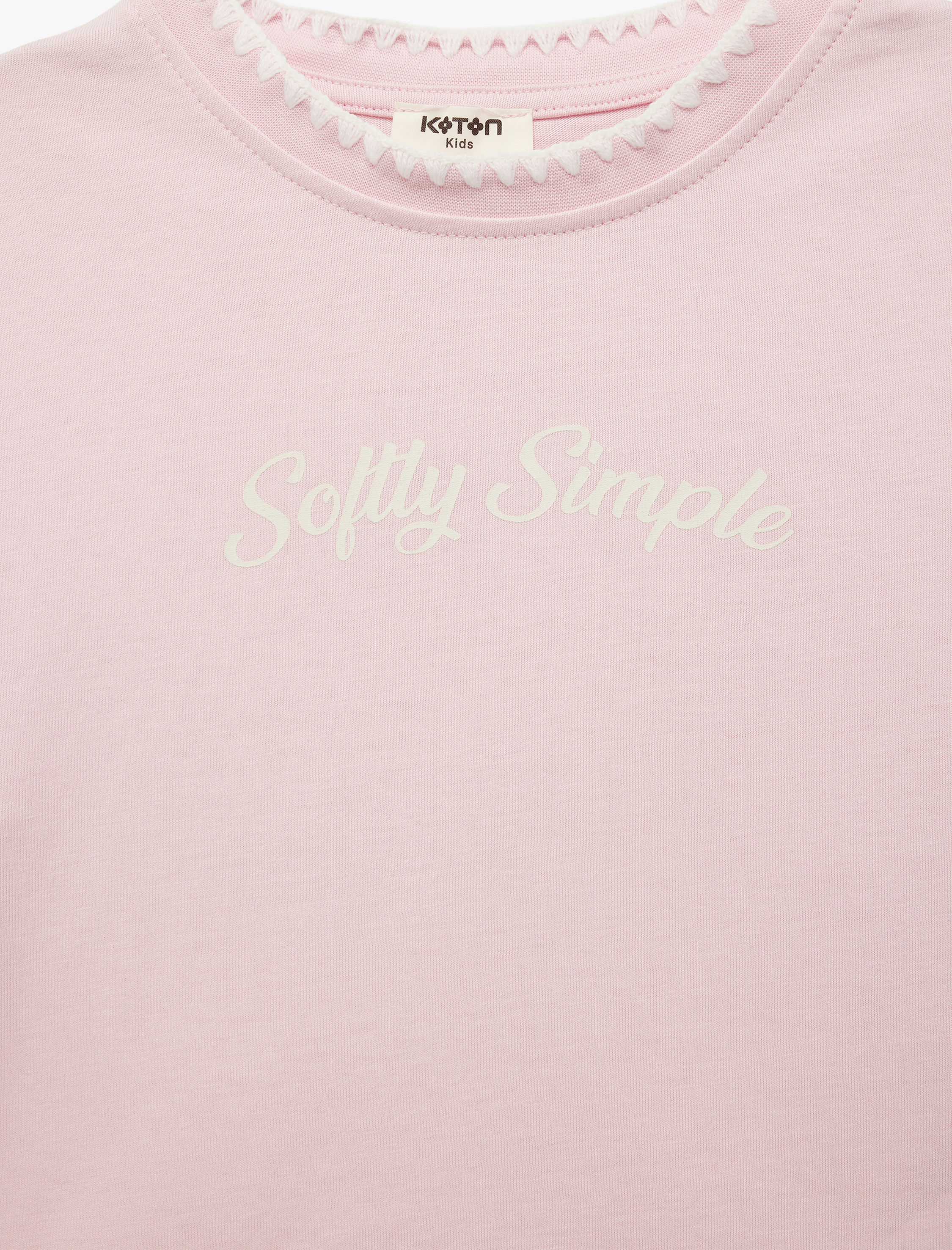  Kız Çocuk Pamuklu Kısa Kollu Bisiklet Yaka Nakışlı Tişört