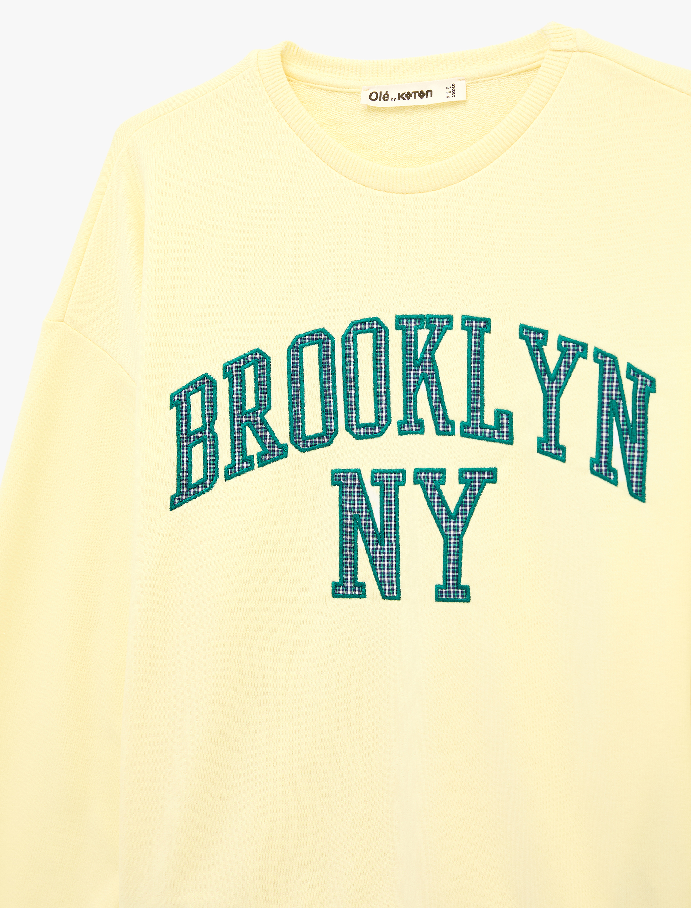   Uzun Kollu Bisiklet Yaka Nakışlı Oversize Sweatshirt