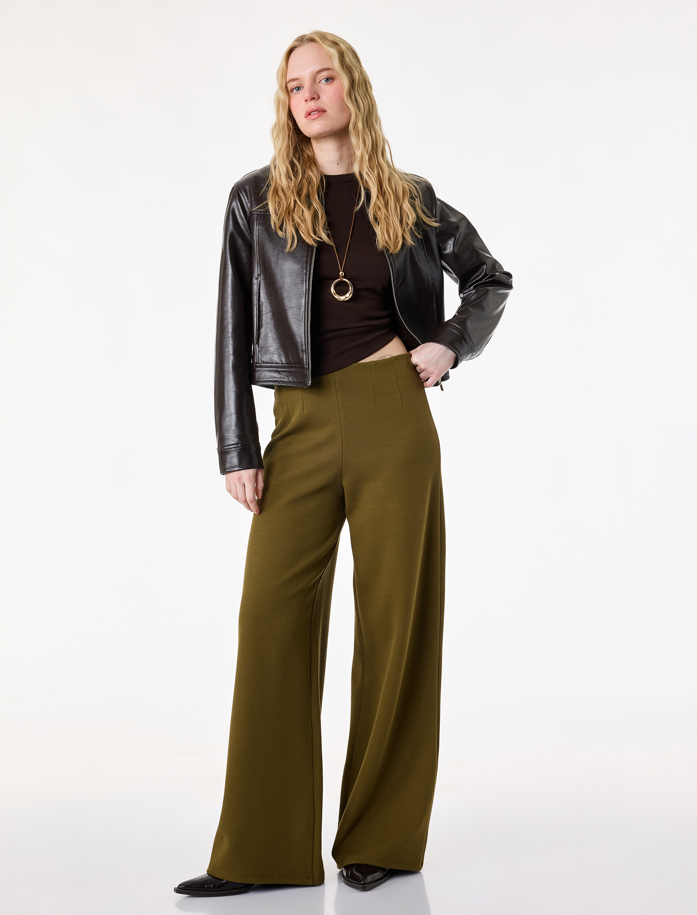   Pens Detaylı Bol Paça Pantolon