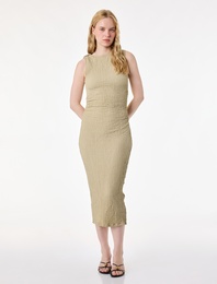 Bürümcük Kumaş Slim Fit Bisiklet Yaka Kolsuz Drapeli Midi Kalem Elbise