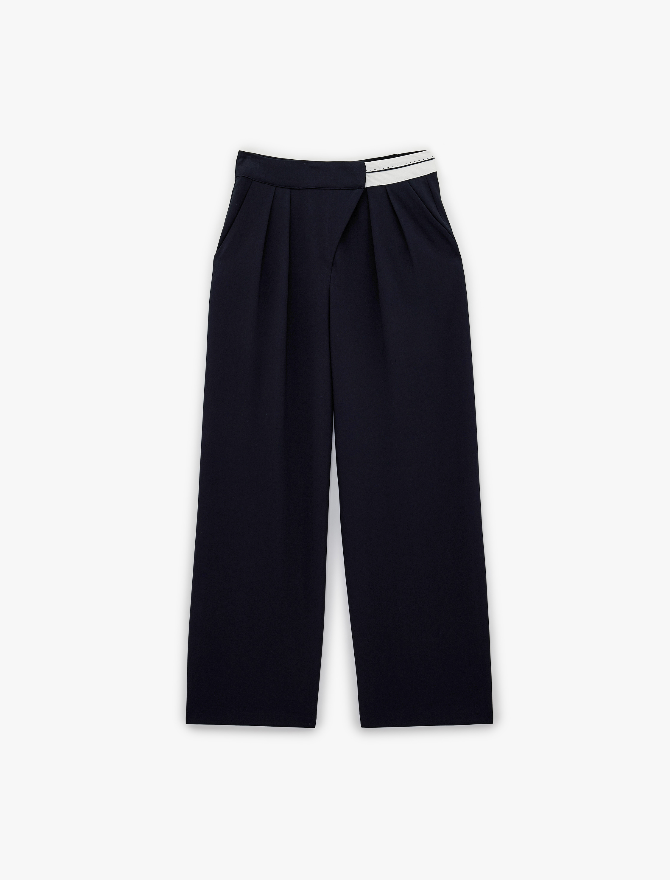   Kontrast Detaylı Cepli Düz Geniş Paça Kumaş Pantolon