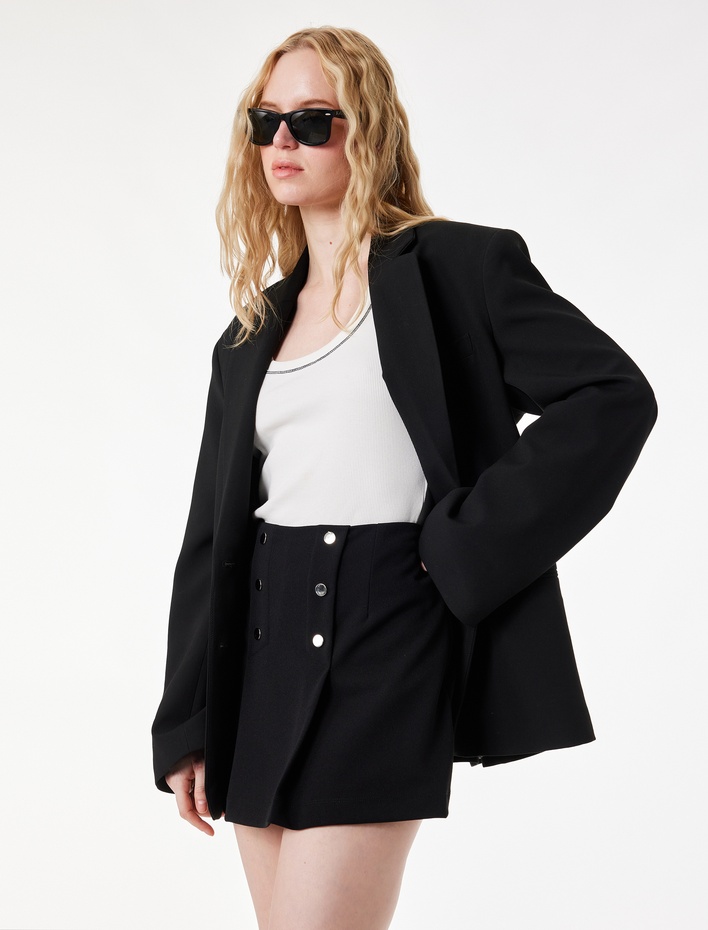  Krep Scuba Kumaş Aksesuar Düğme Detaylı Mini Şort Etek