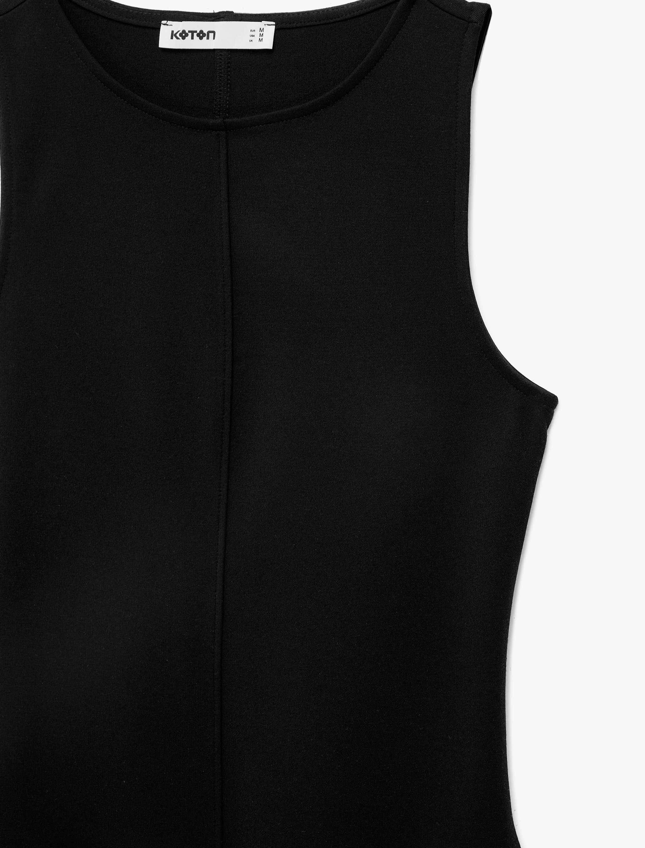   Yuvarlak Yaka Kolsuz Kloş Mini Elbise