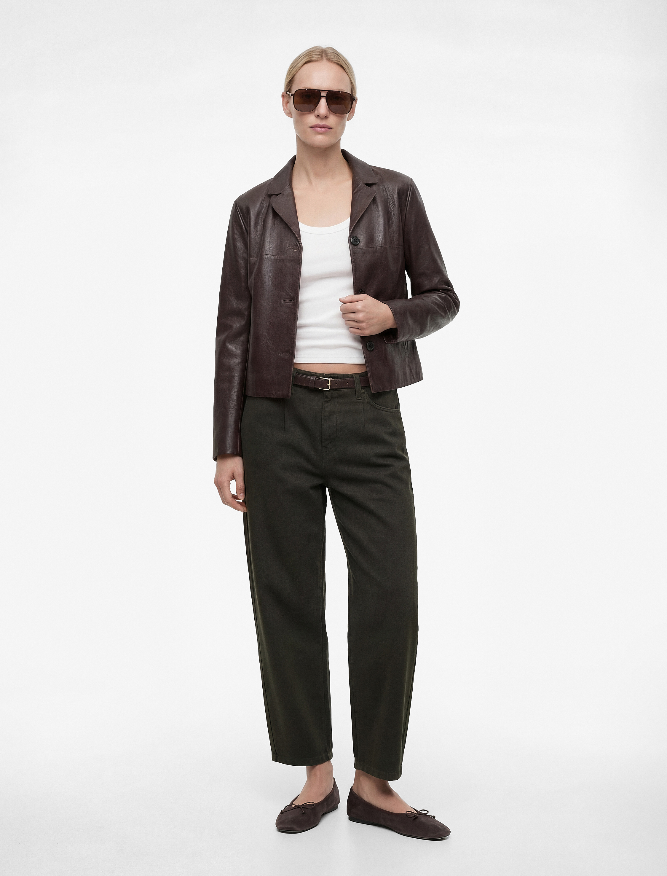   Kemer Detaylı Pamuklu Kısa Geniş Paça Pantolon - Wide Leg Jeans