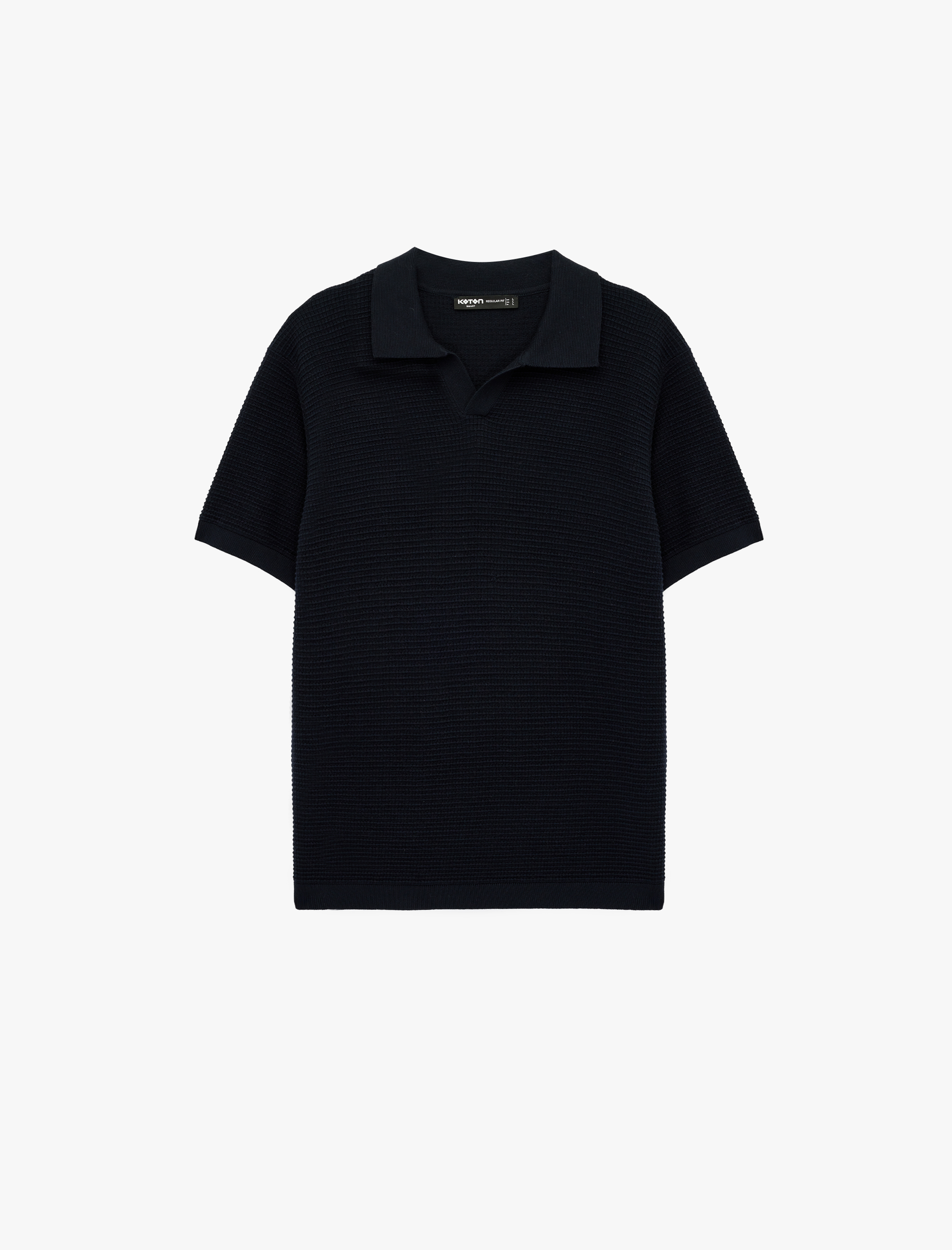   Pamuklu Dokulu Polo Yaka Kısa Kollu Triko Tişört