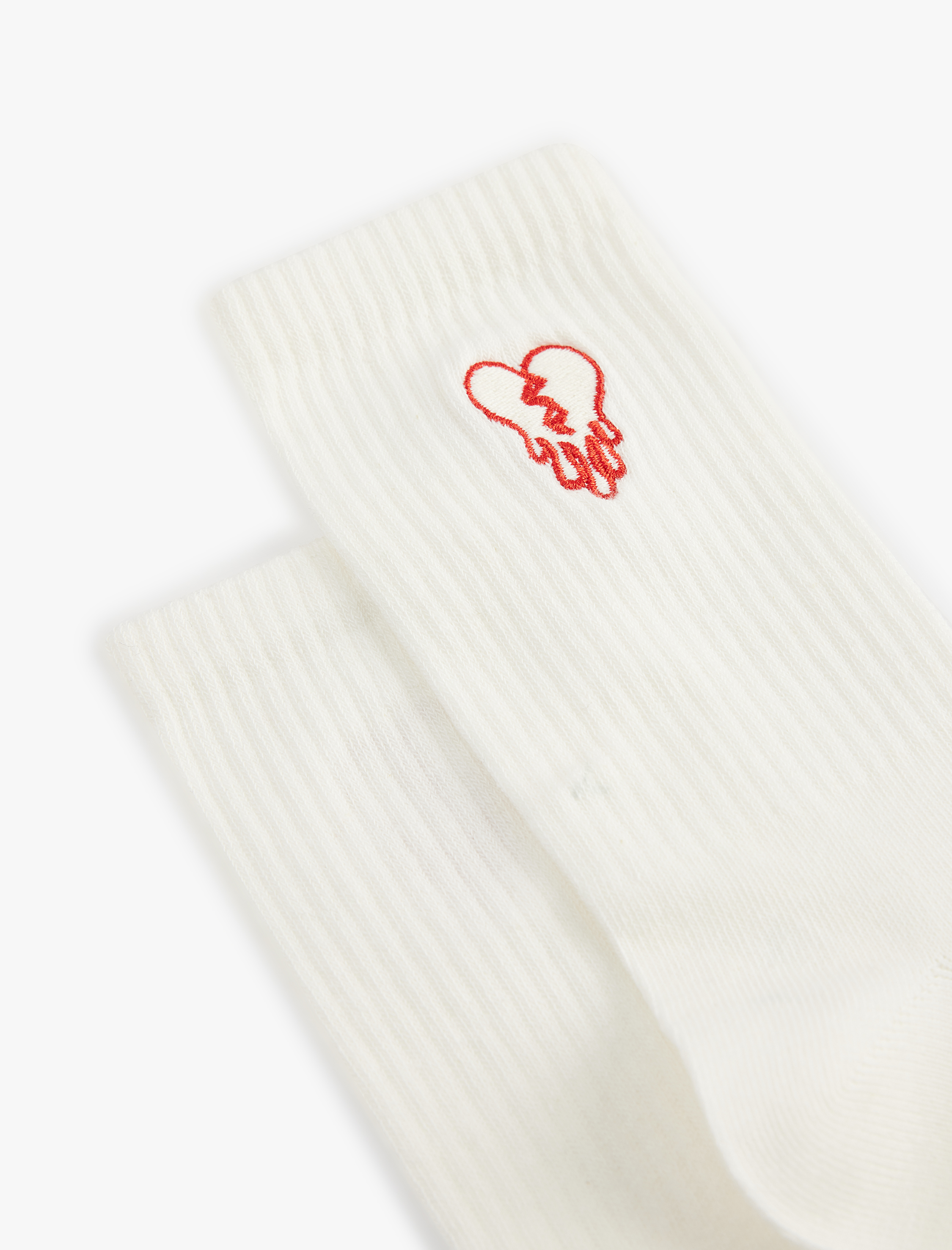  Kadın Soket Kalp İşlemeli Tenis Çorap