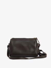 Metal Aksesuarlı Fermuarlı Suni Deri Çapraz Çanta