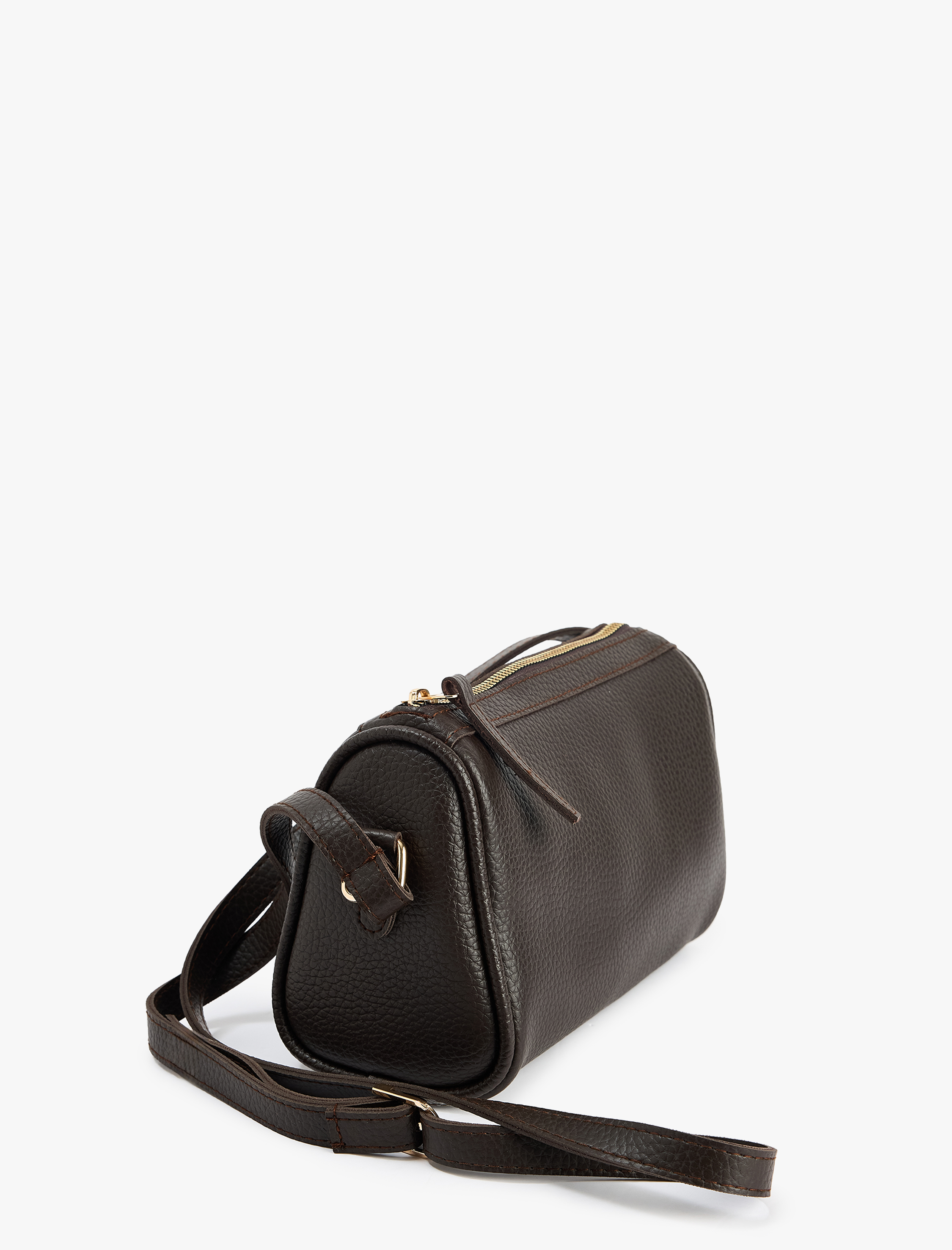  Kadın Metal Aksesuarlı Fermuarlı Suni Deri Çapraz Çanta