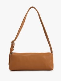 Suni Deri Askılı Fermuarlı Baget Çanta