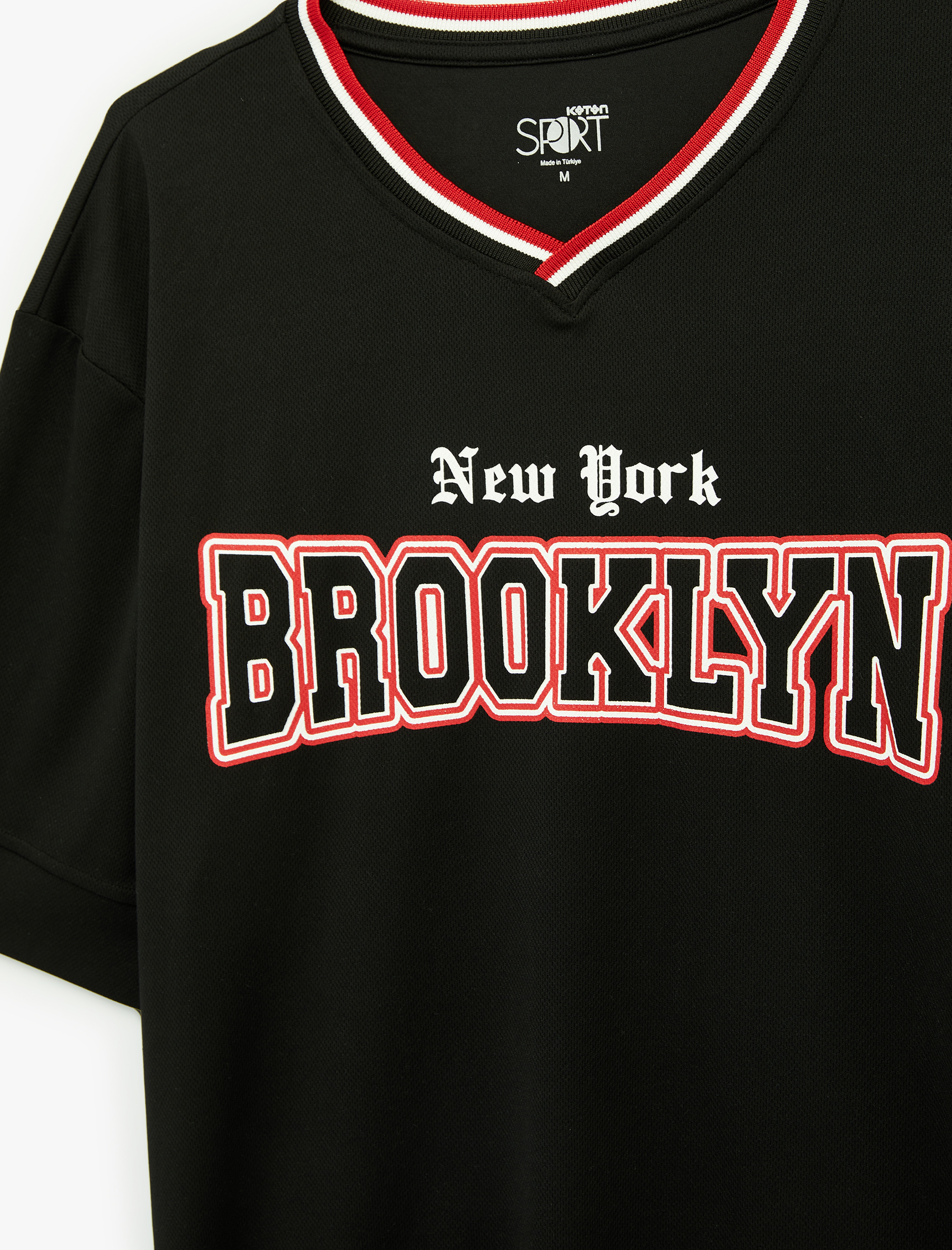   Kısa Kollu V Yaka Oversize Baskılı Spor Tişört