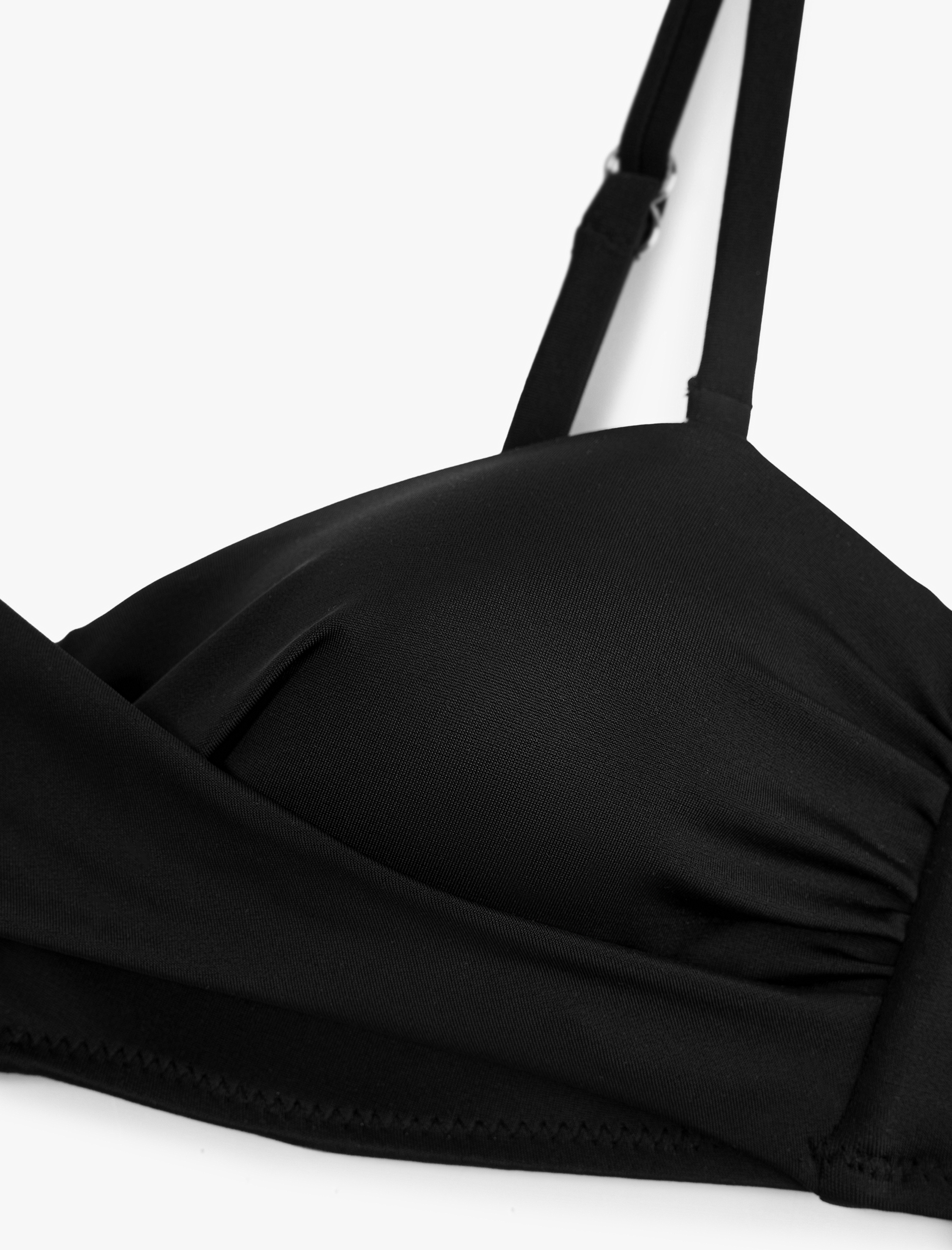   Çıkarılabilir Askılı Balenli Straplez Bikini Üstü