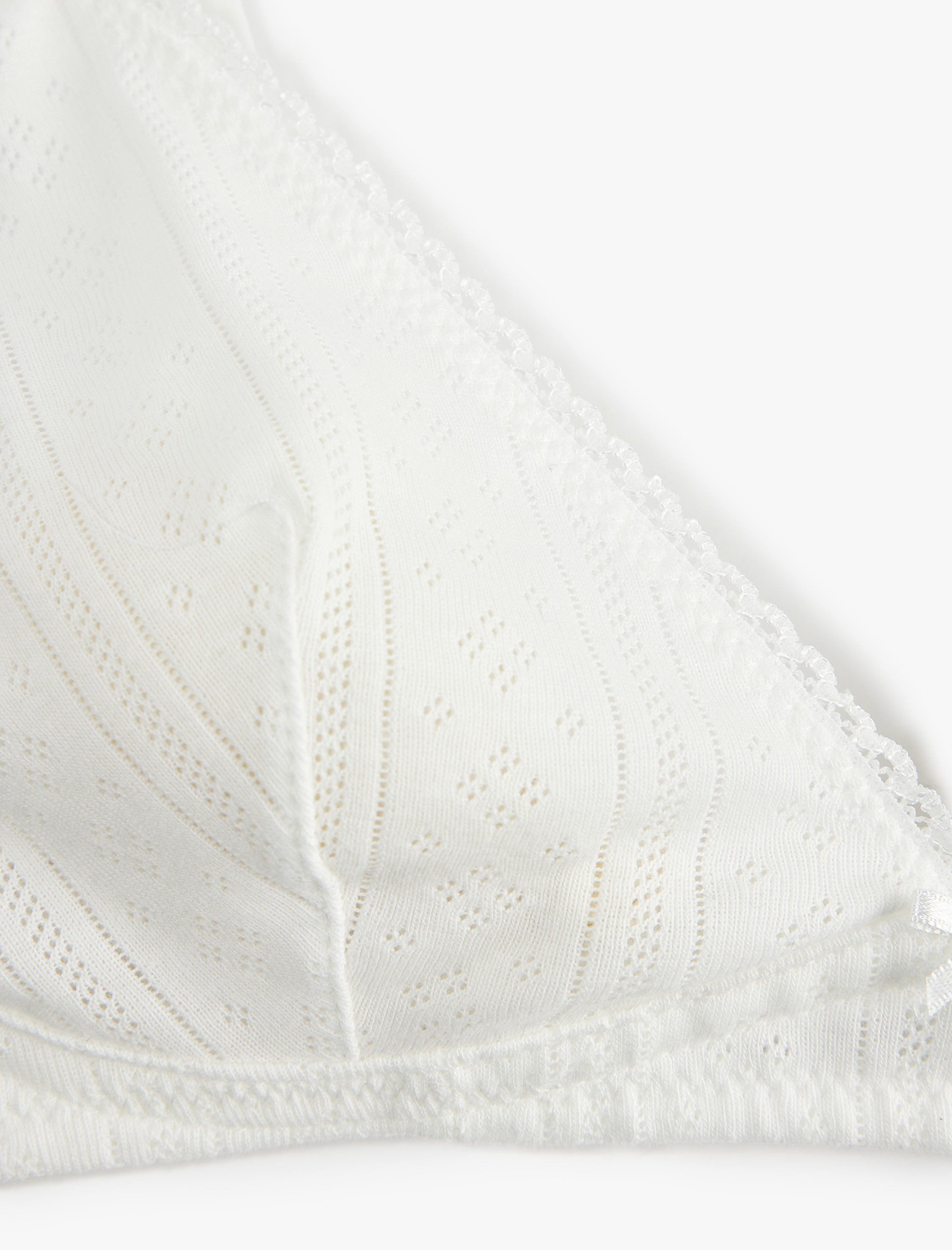   Kurdele Detaylı Balensiz Pamuklu Dolgusuz Soft Sütyen